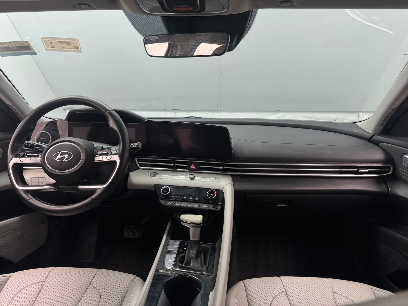 Thumbnail: 2022 Hyundai Elantra - 2