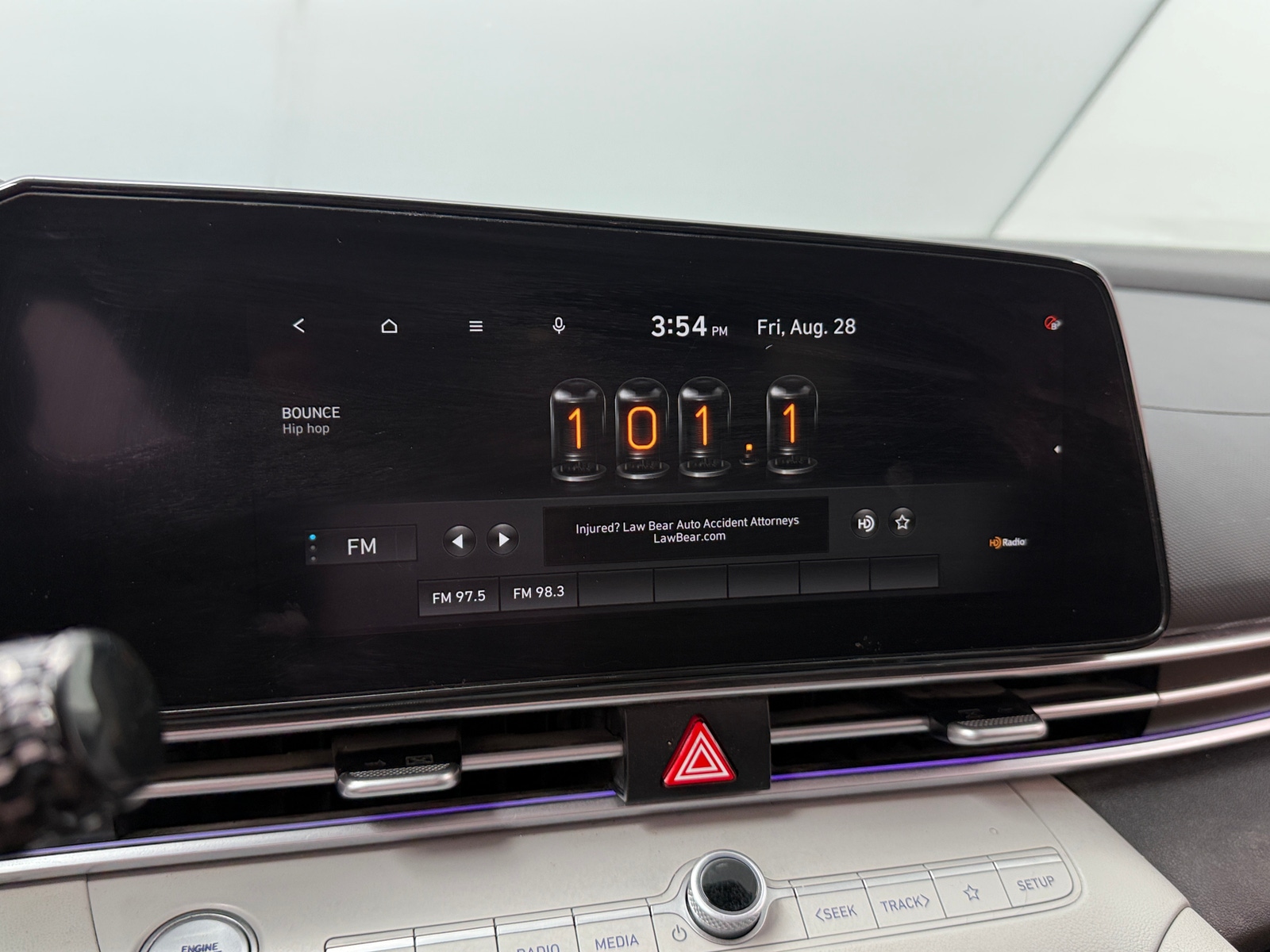 Thumbnail: 2022 Hyundai Elantra - 3