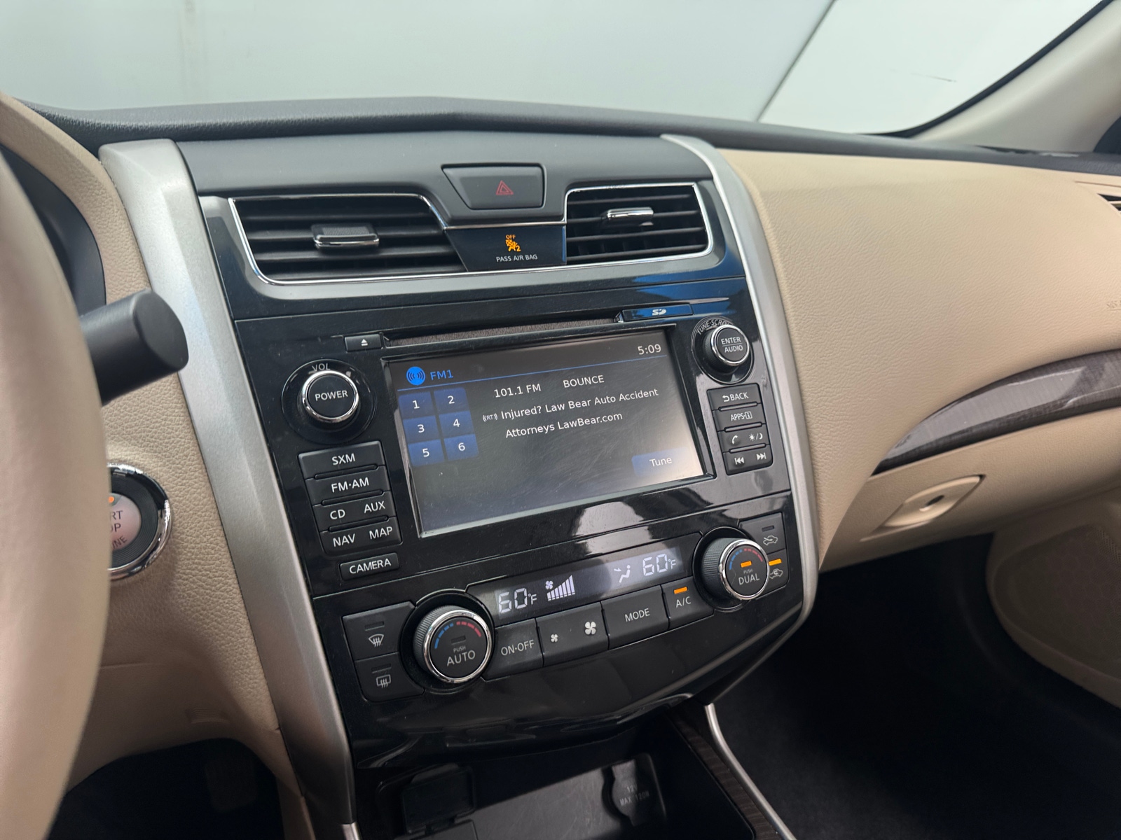 Thumbnail: 2015 Nissan Altima - 3