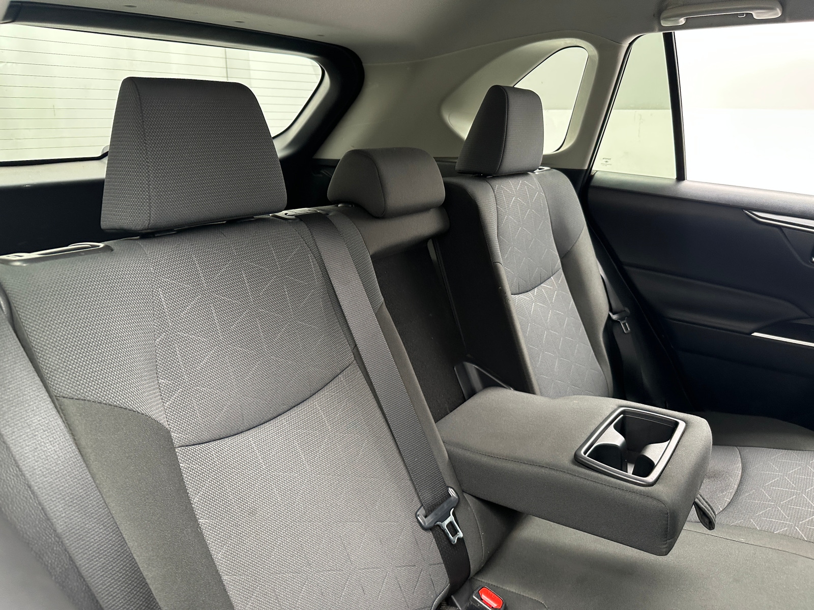 Thumbnail: 2025 Toyota RAV4 - 6