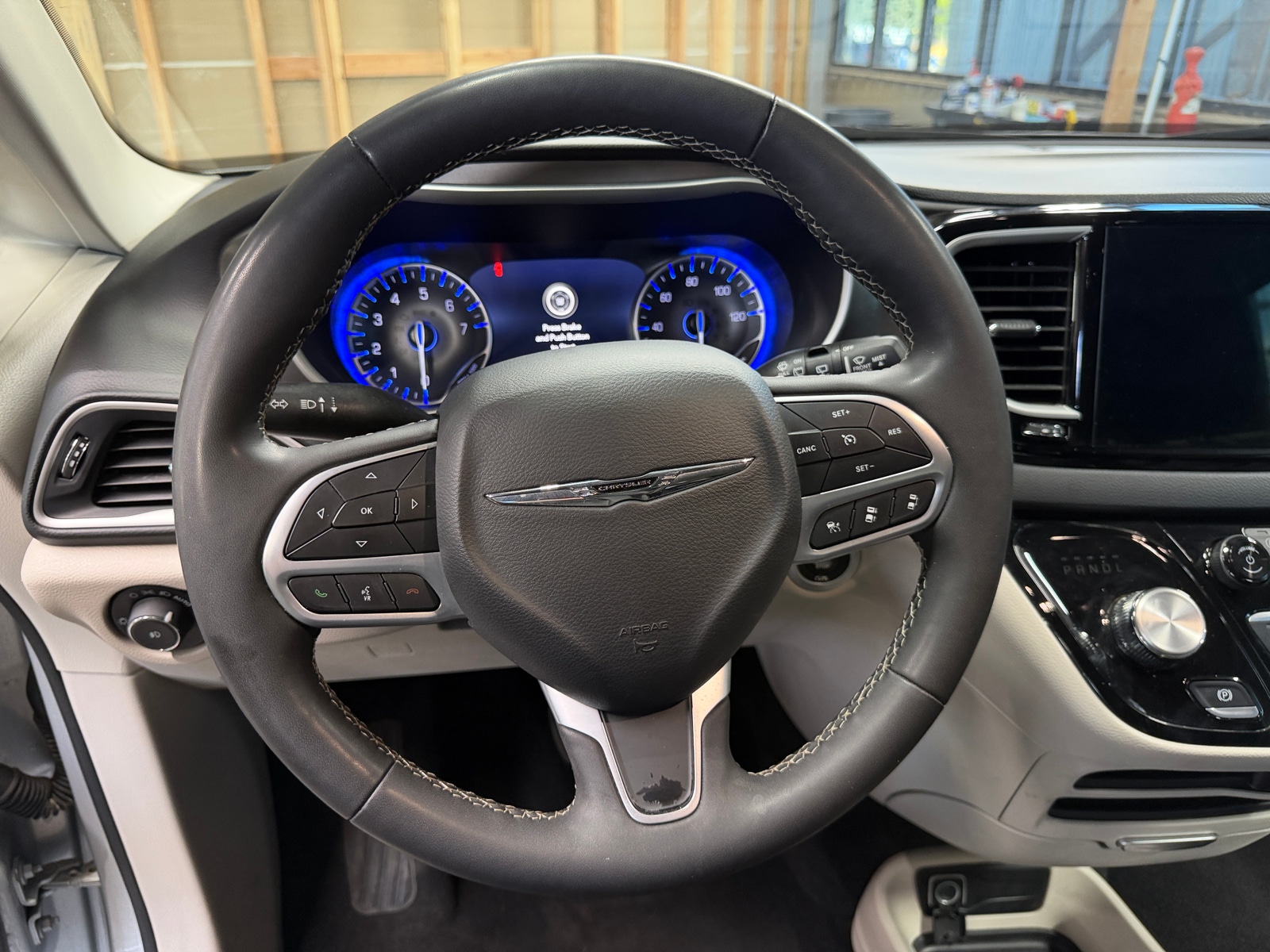 Thumbnail: 2024 Chrysler Pacifica - 4