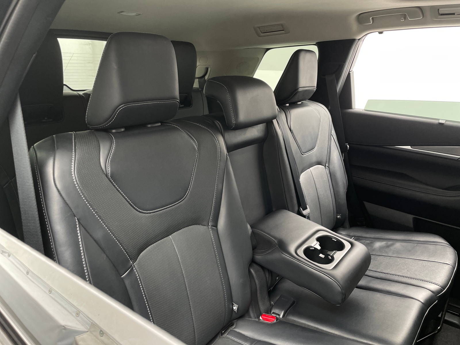 Thumbnail: 2023 INFINITI QX60 - 5