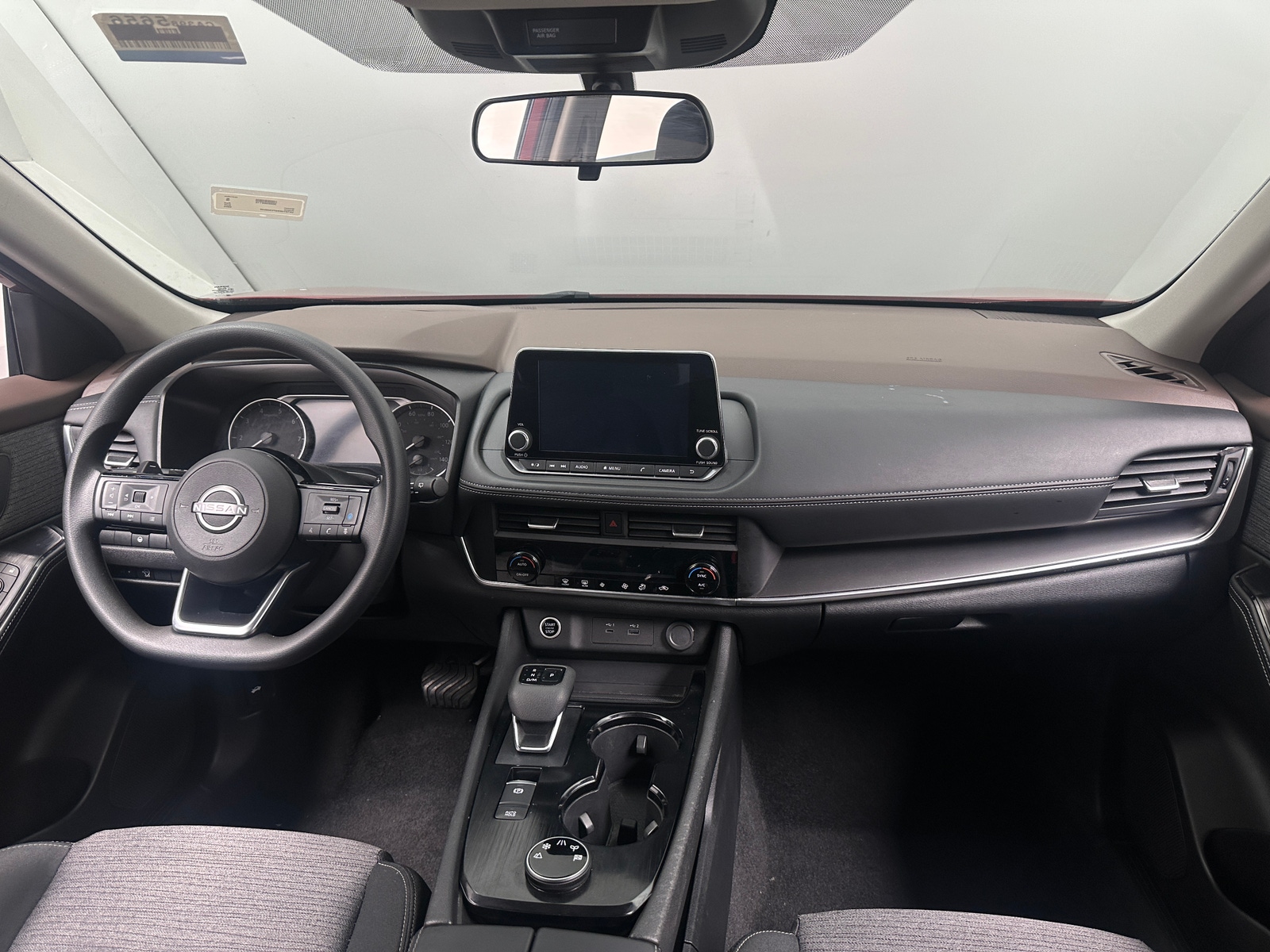 Thumbnail: 2023 Nissan Rogue - 3