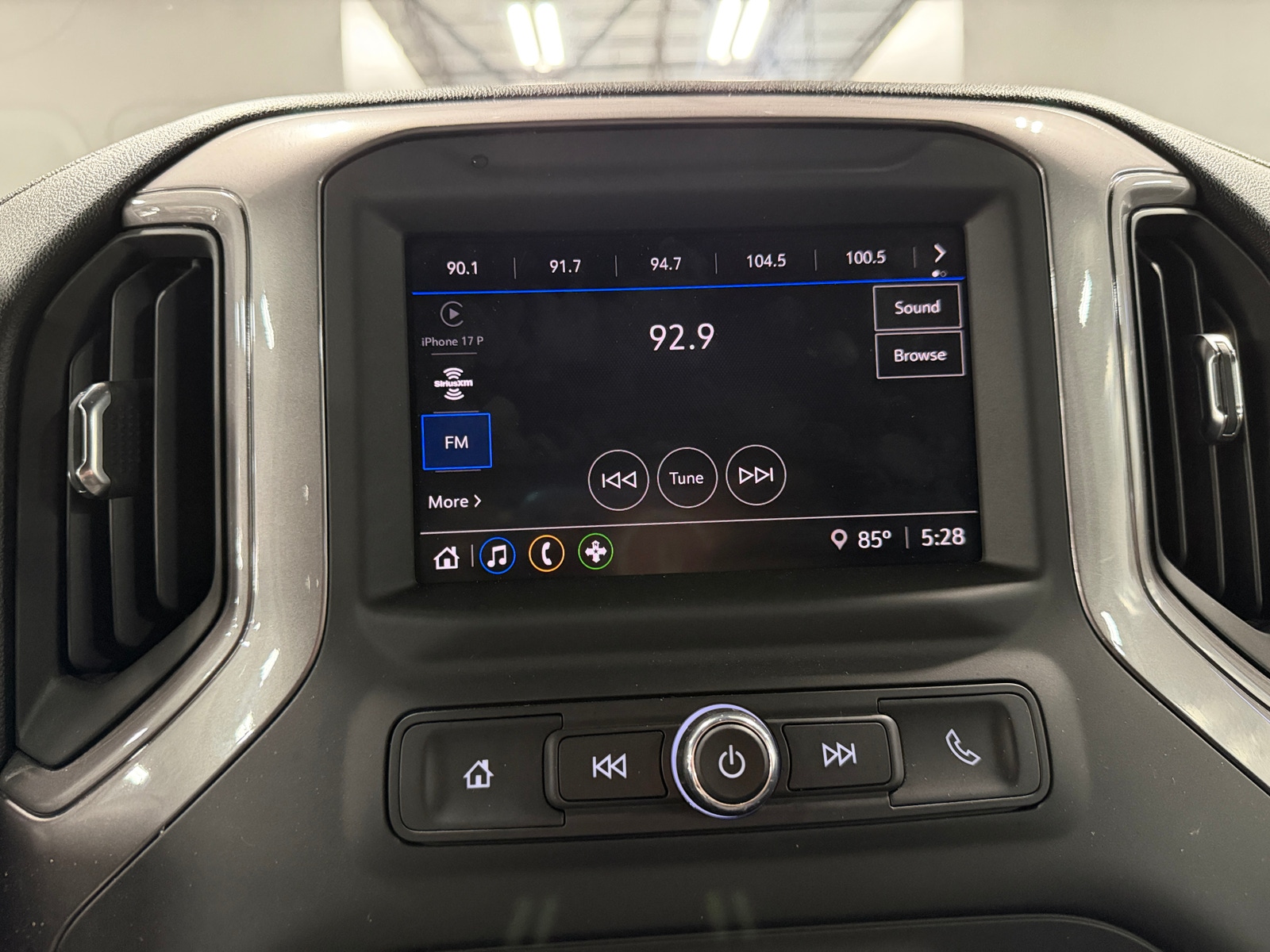 Thumbnail: 2024 Chevrolet Silverado 2500 - 4