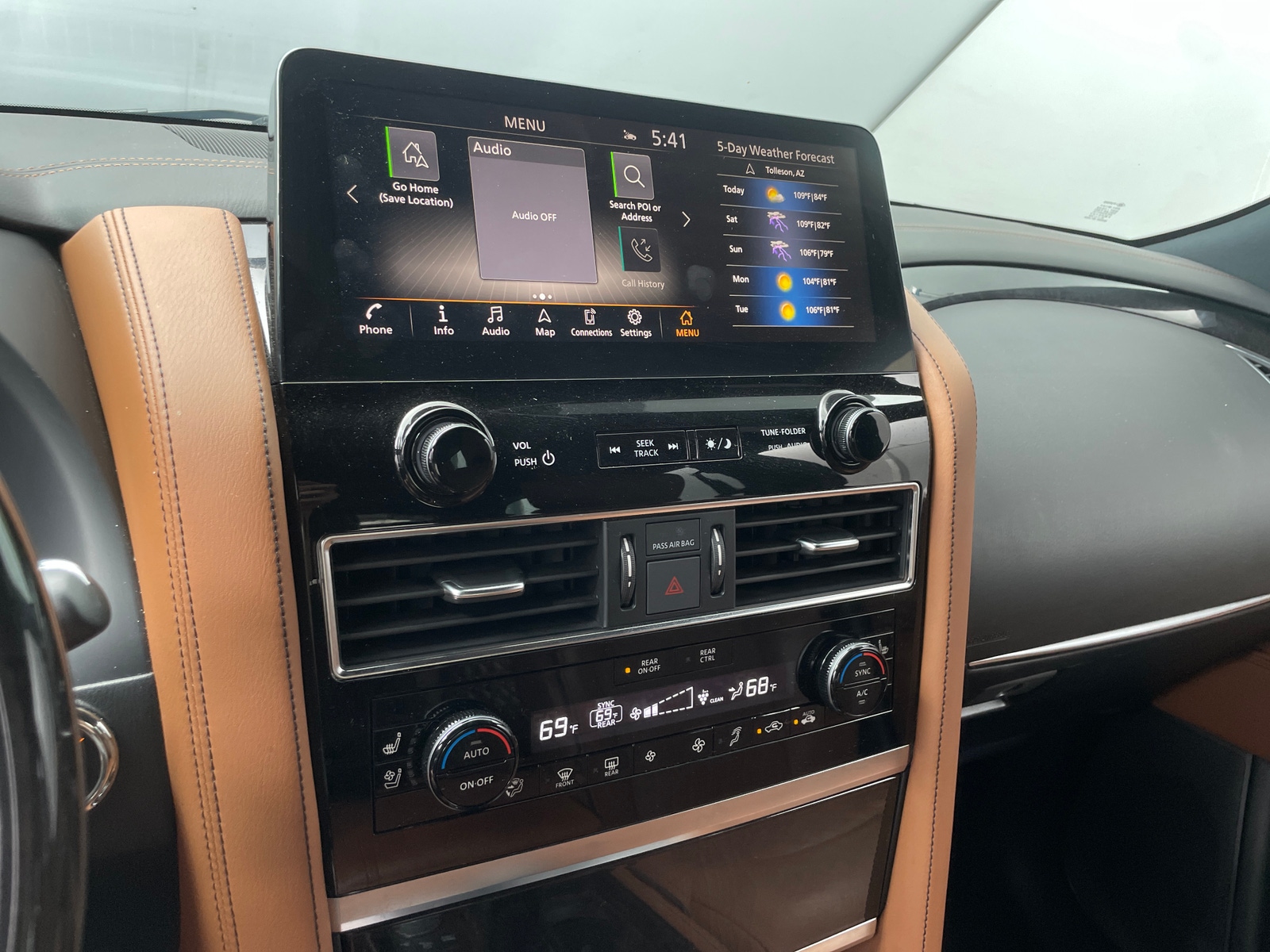 Thumbnail: 2022 INFINITI QX80 - 3