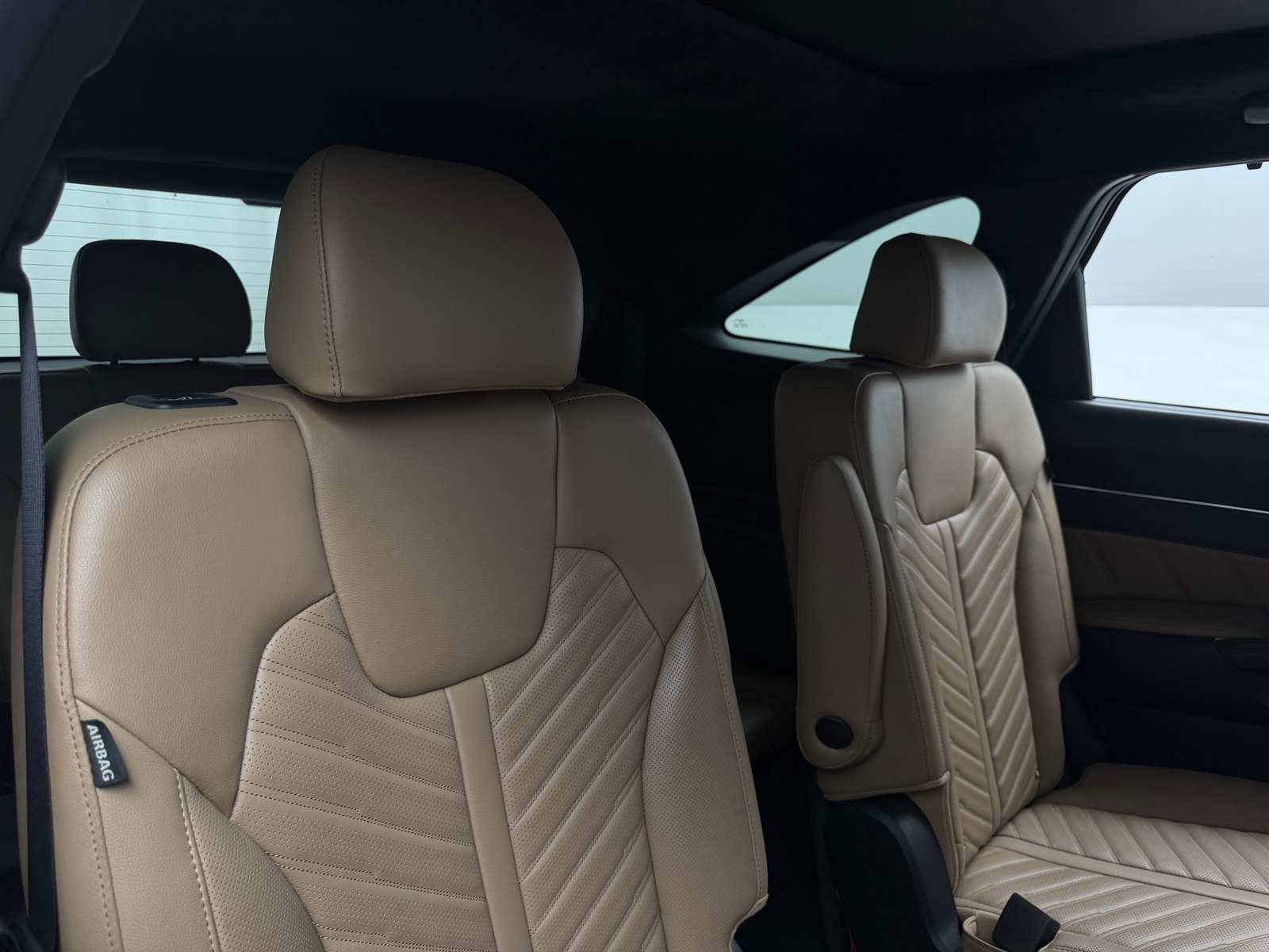 Thumbnail: 2024 Kia Sorento - 5