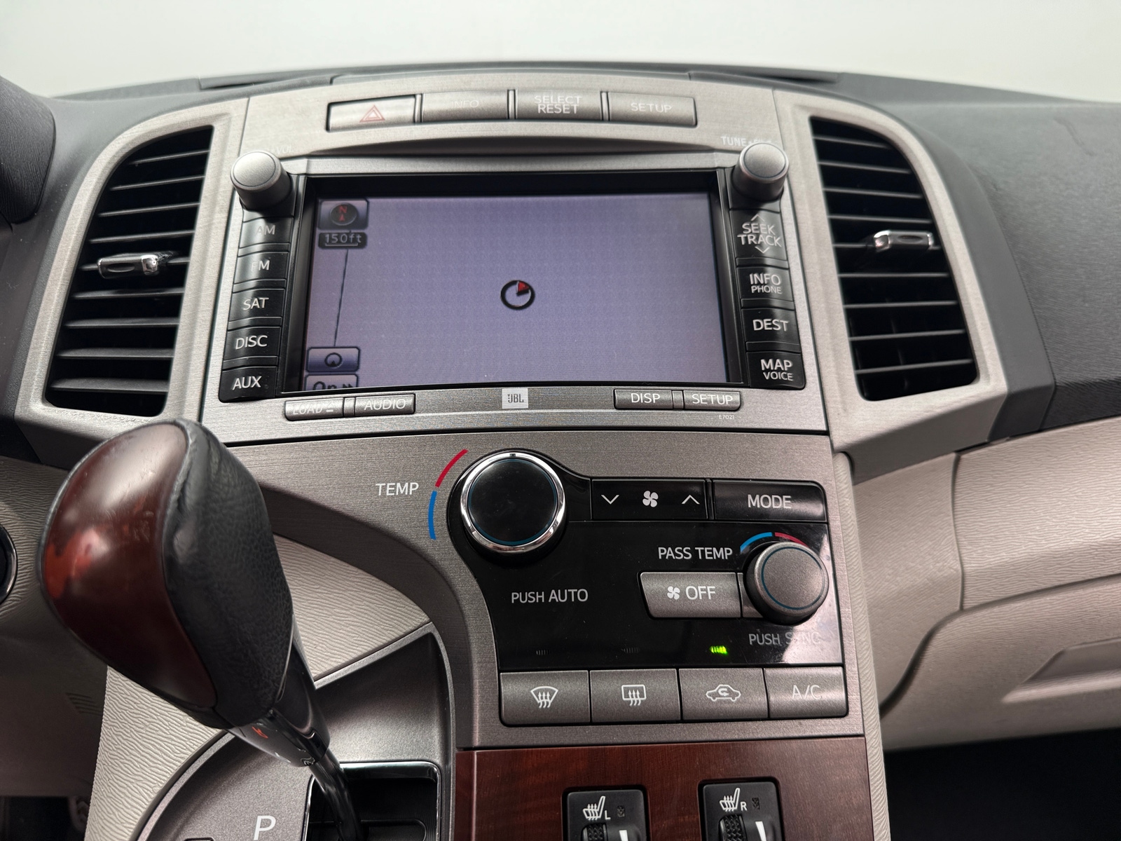 Thumbnail: 2011 Toyota Venza - 4