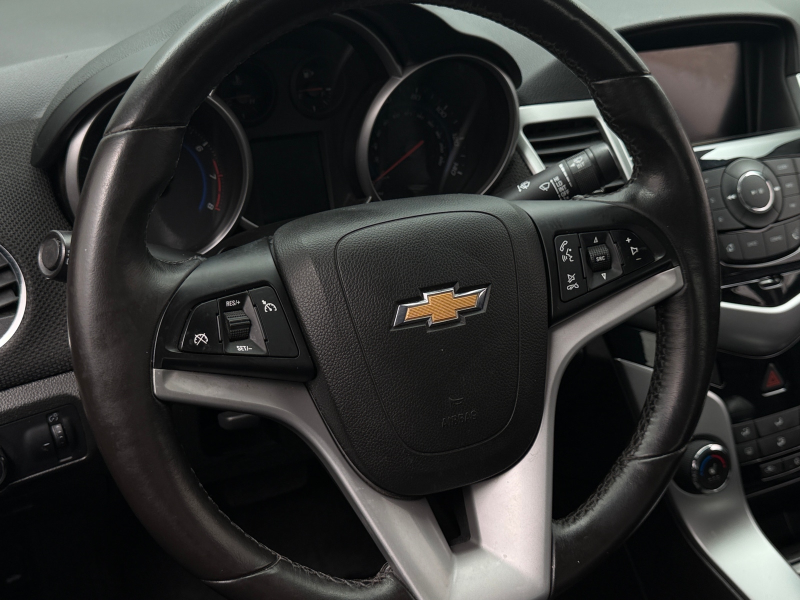 Thumbnail: 2015 Chevrolet Cruze - 4