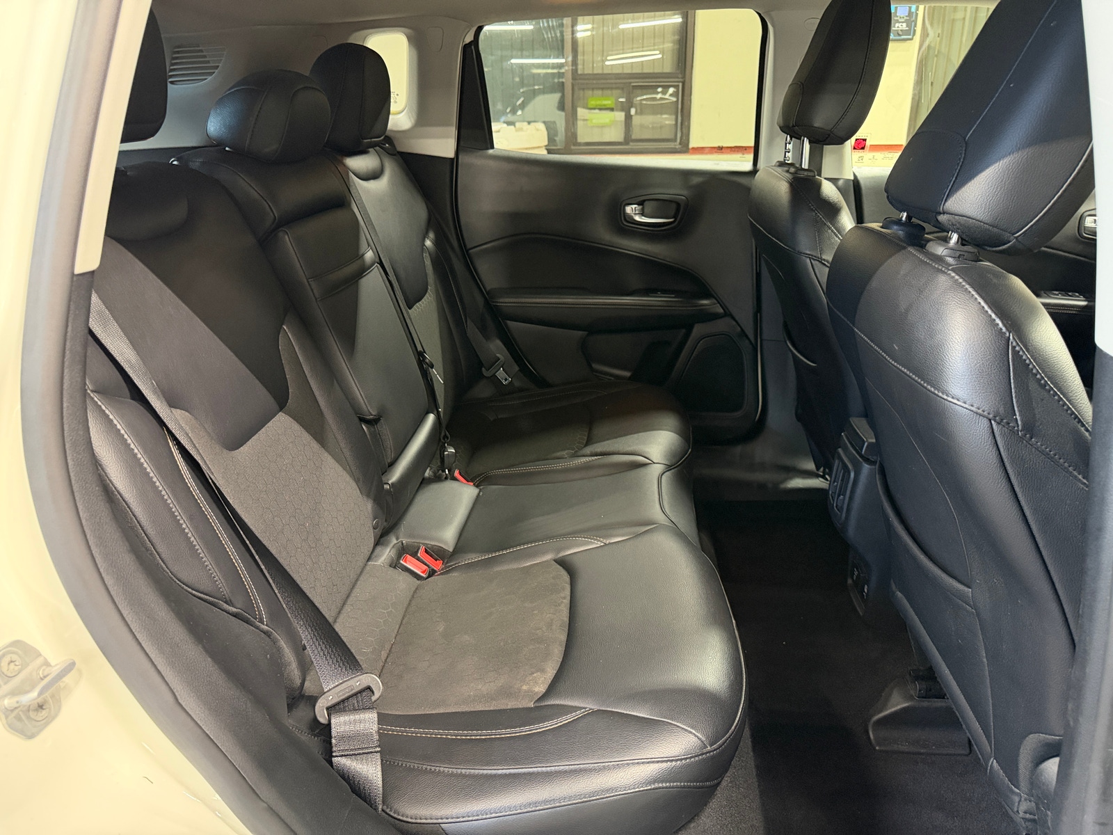 Thumbnail: 2018 Jeep Compass - 6