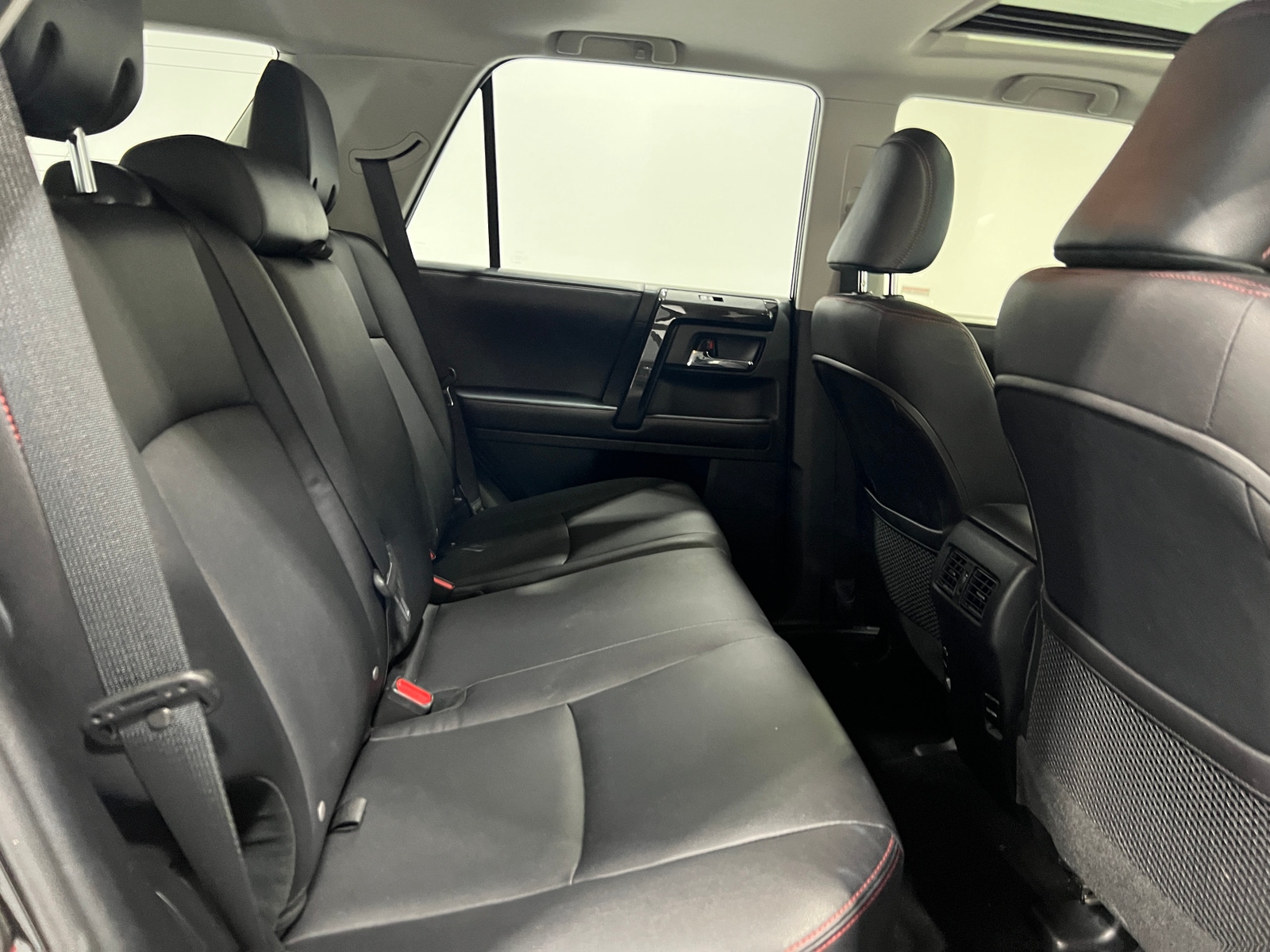 Thumbnail: 2018 Toyota 4Runner - 6