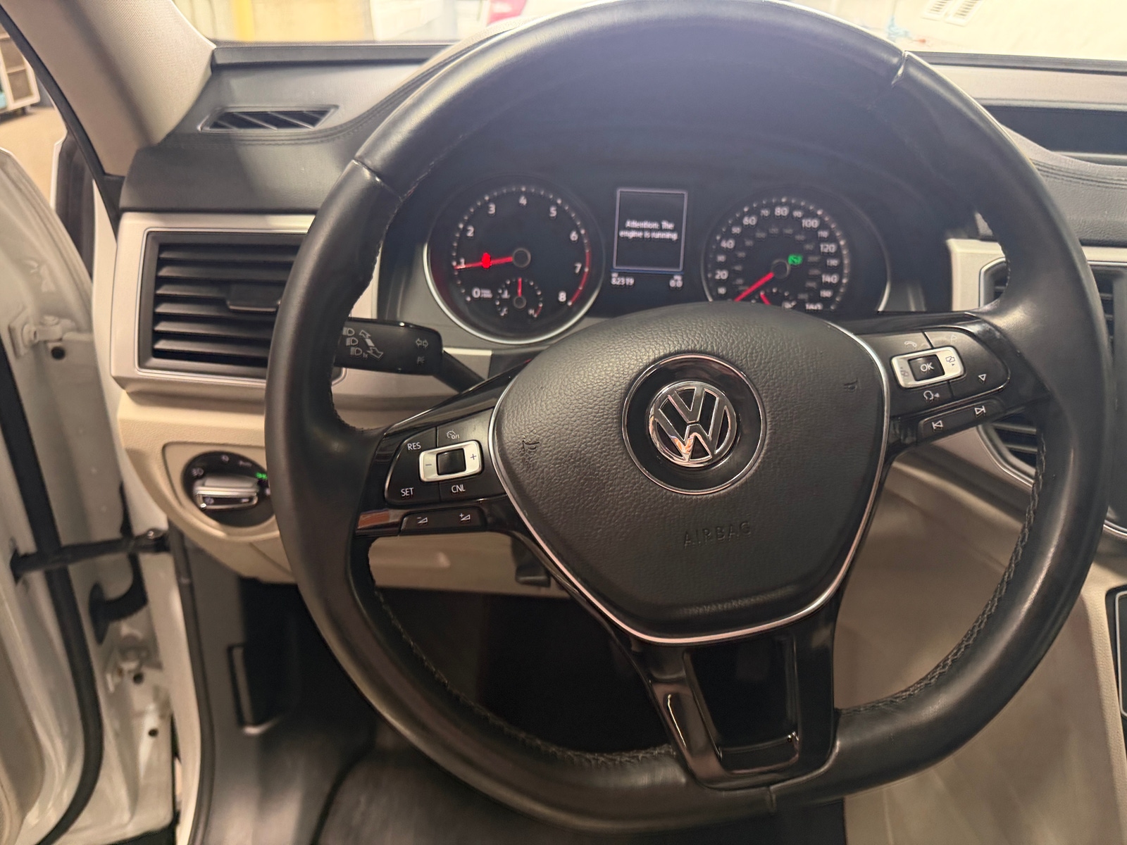 Thumbnail: 2018 Volkswagen Atlas - 4