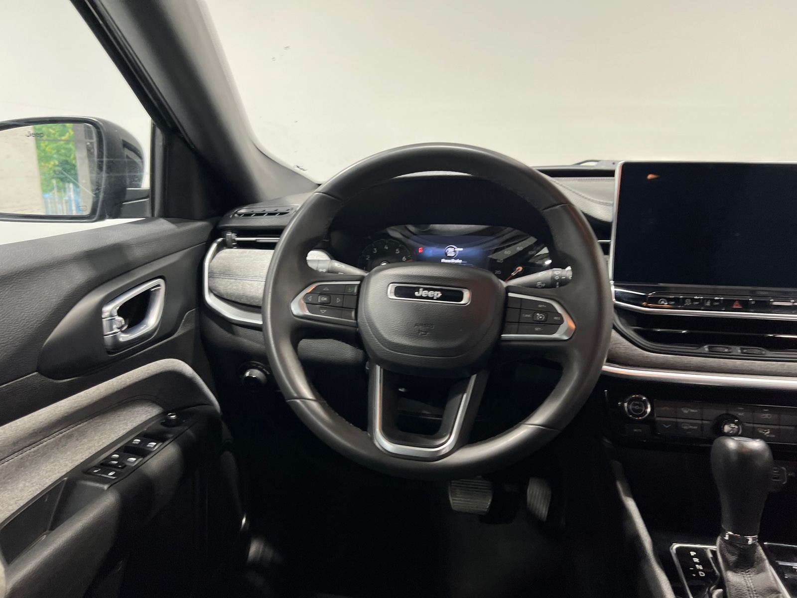 Thumbnail: 2024 Jeep Compass - 5