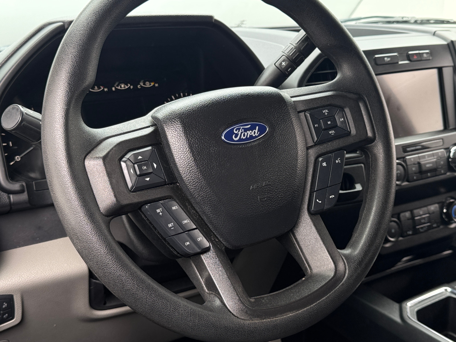 Thumbnail: 2019 Ford Econoline - 5