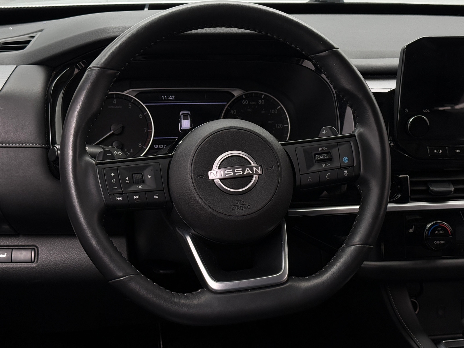 Thumbnail: 2025 Nissan Pathfinder - 4