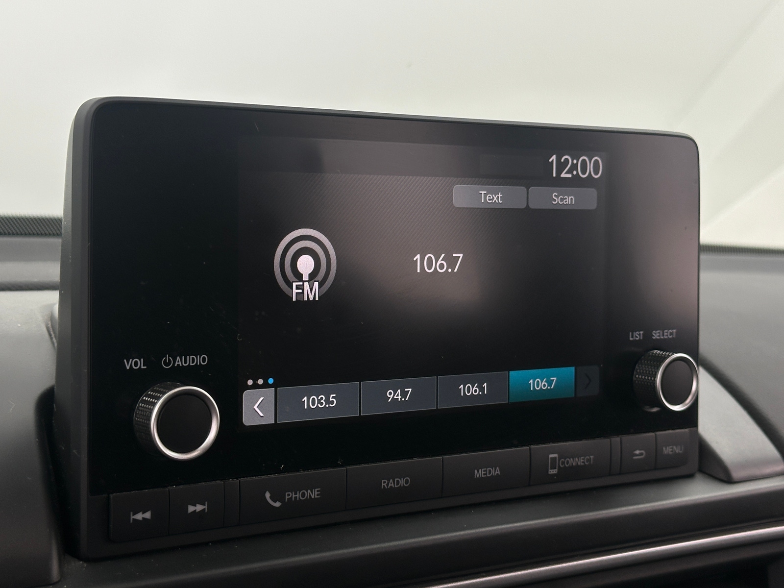 Thumbnail: 2023 Honda Pilot - 4
