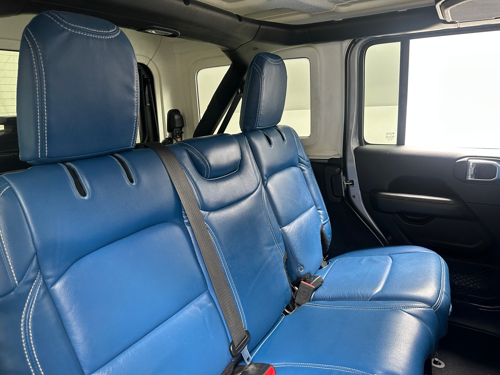 Thumbnail: 2018 Jeep Wrangler - 6