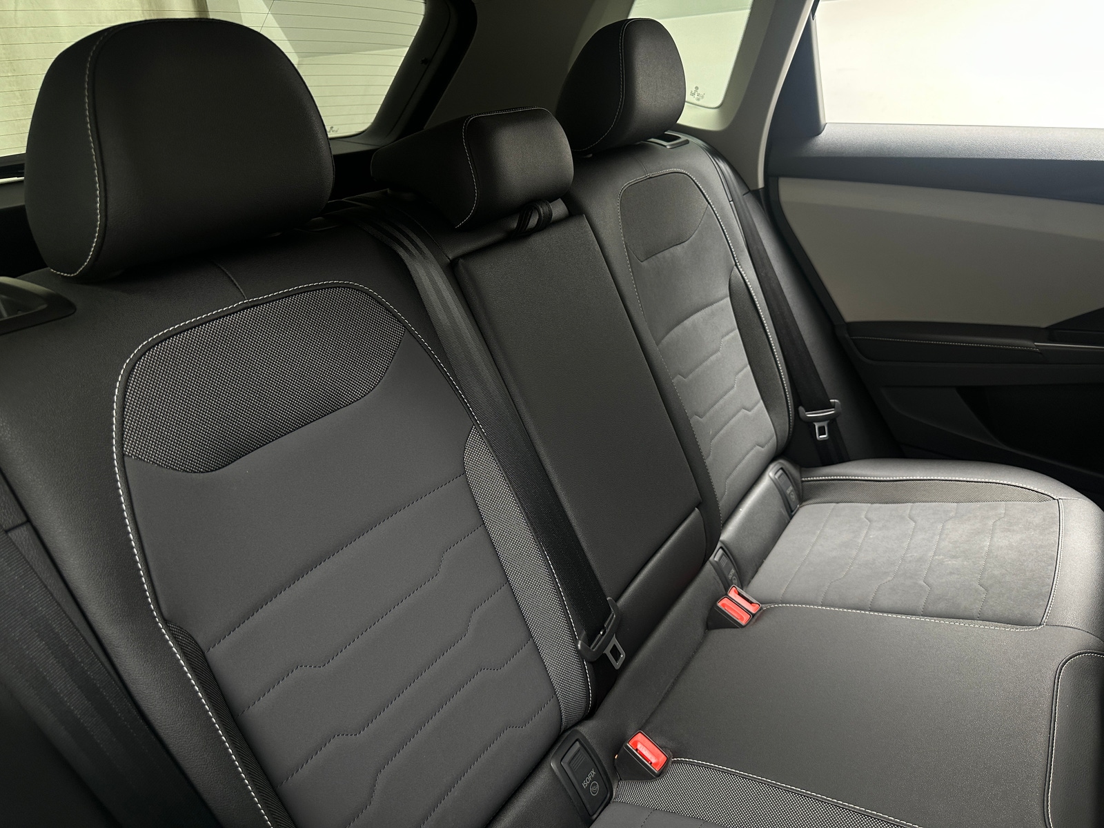 Thumbnail: 2025 Volkswagen Taos - 6
