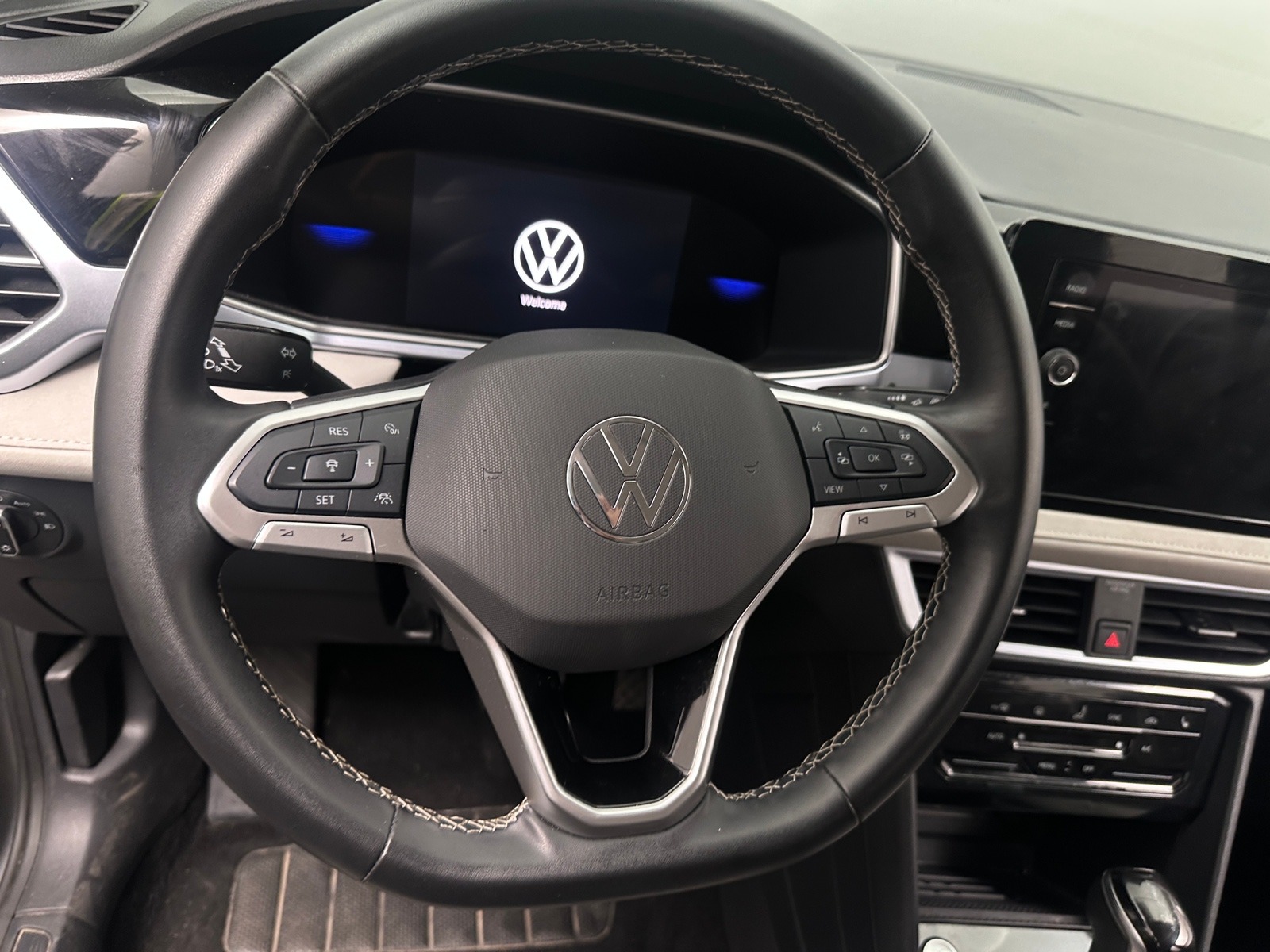 Thumbnail: 2025 Volkswagen Taos - 5