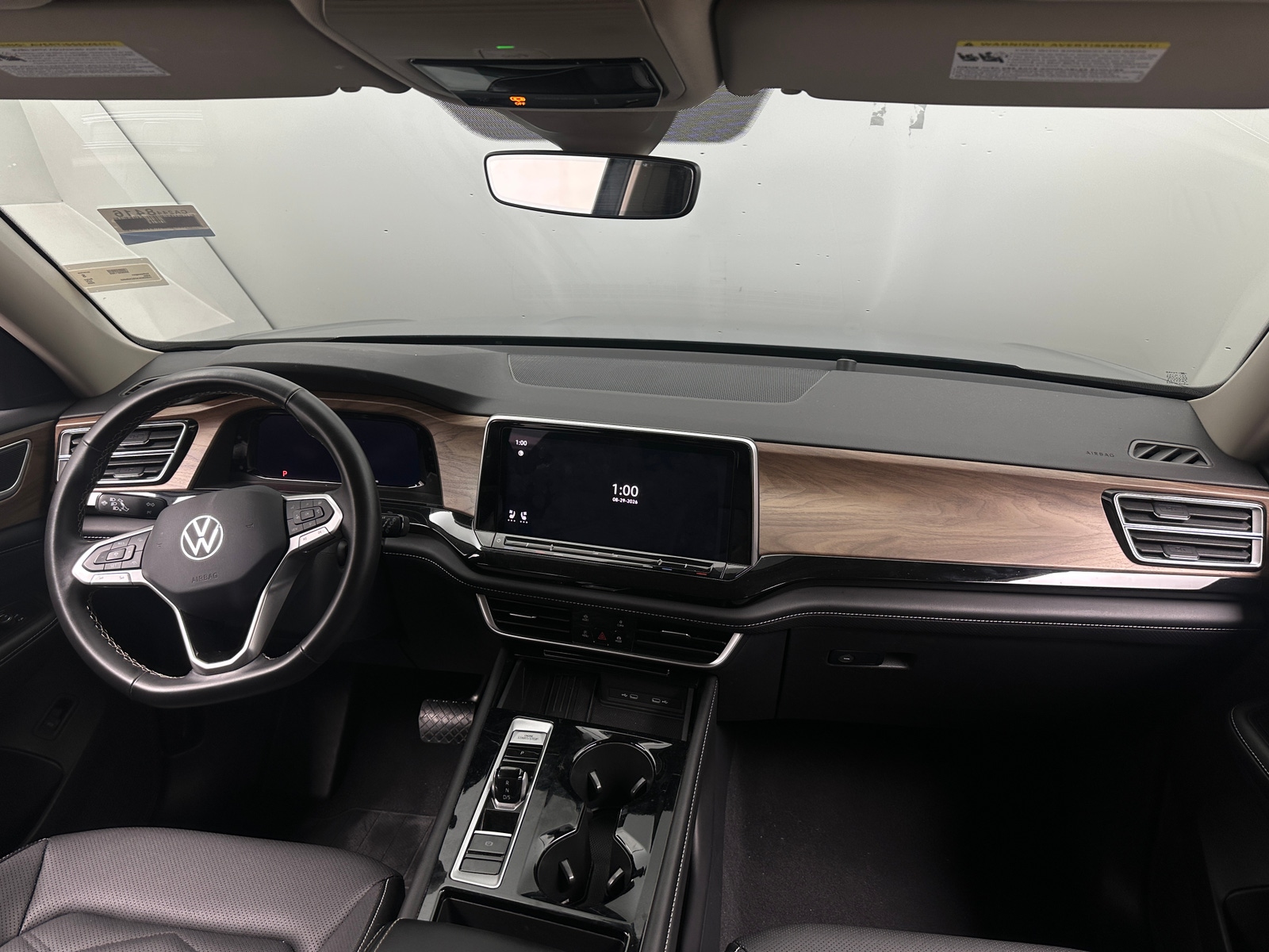Thumbnail: 2025 Volkswagen Atlas - 3