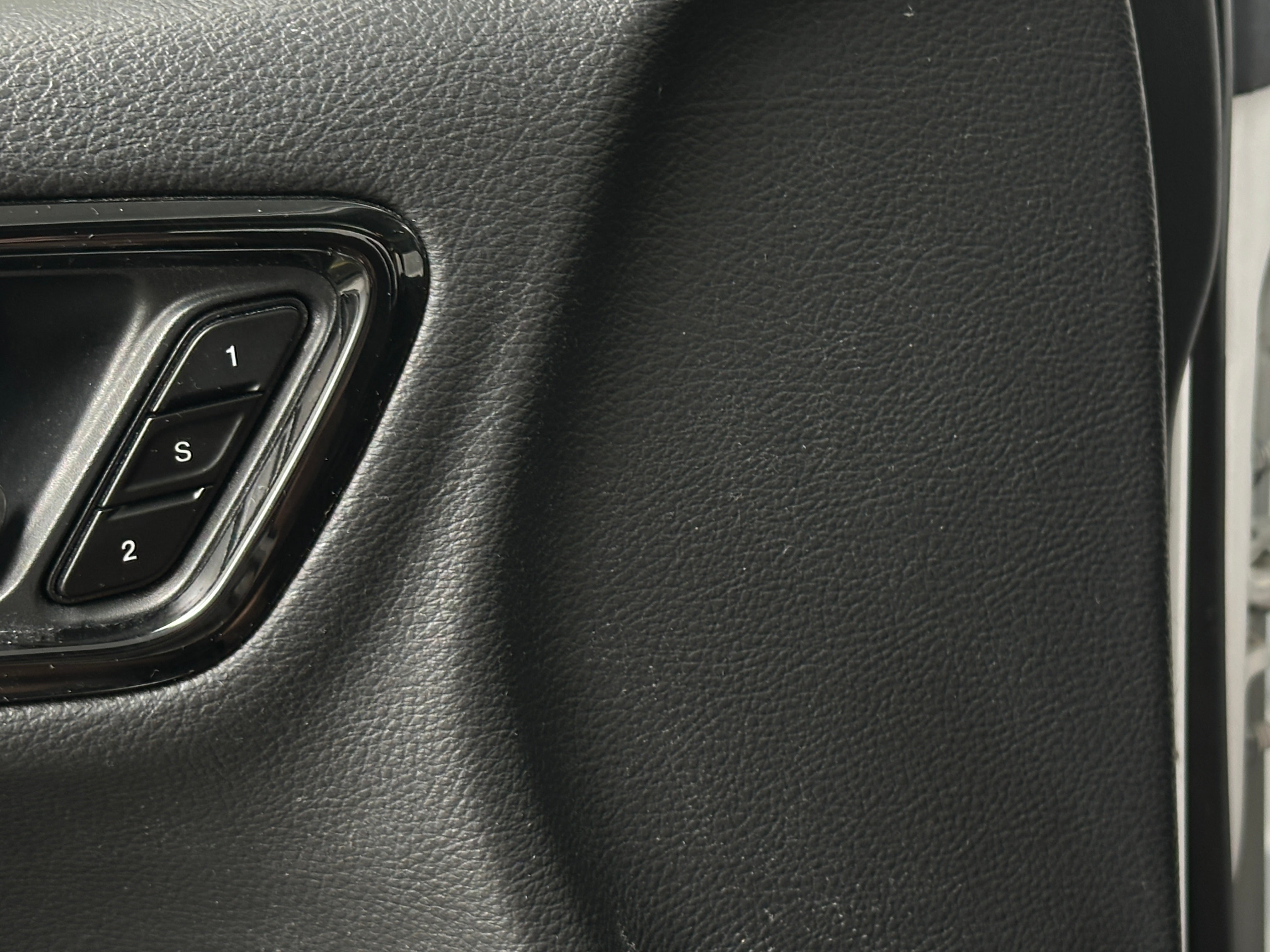 2024 Dodge Durango GT - Photo 13
