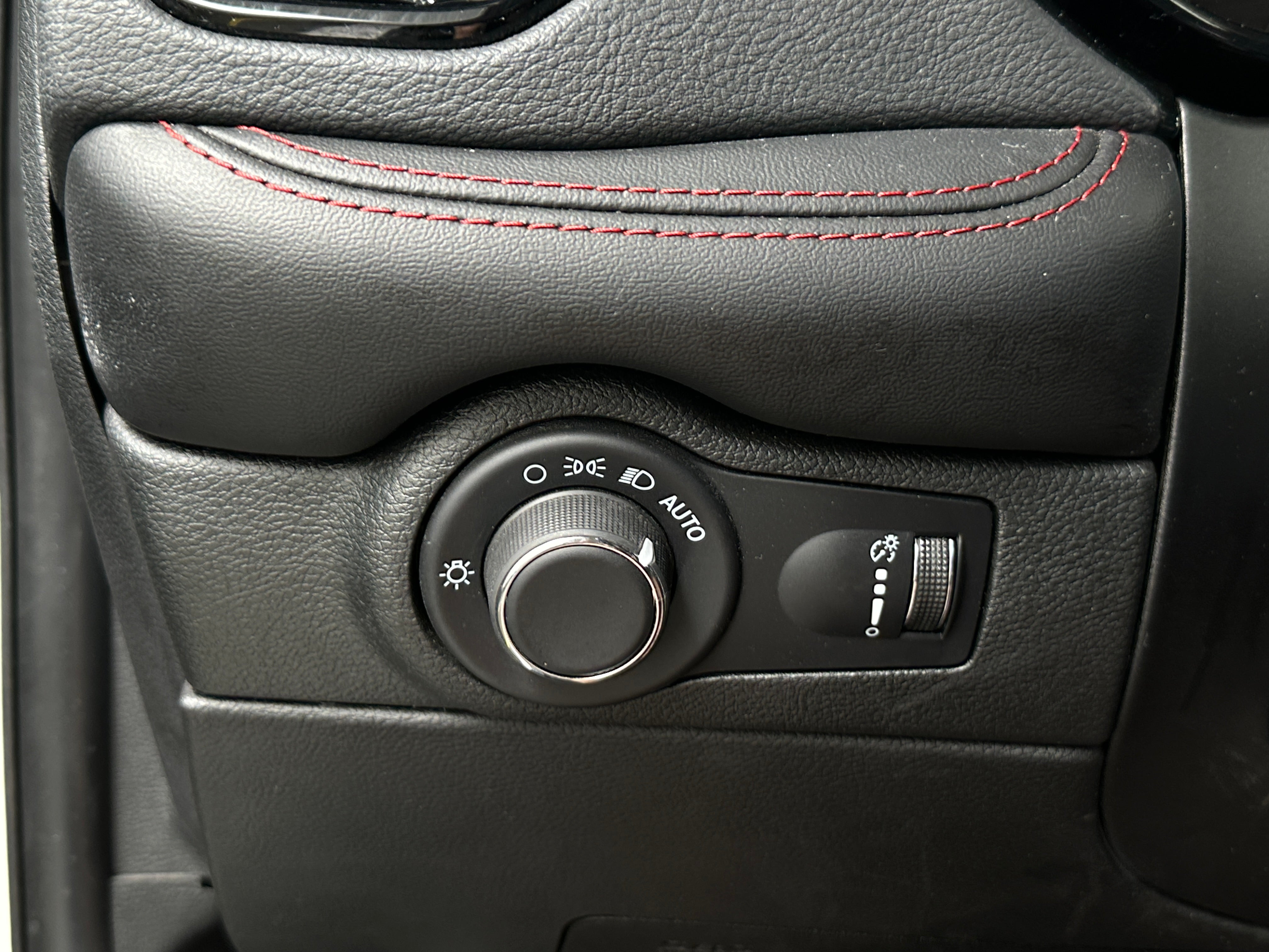 2024 Dodge Durango GT - Photo 14