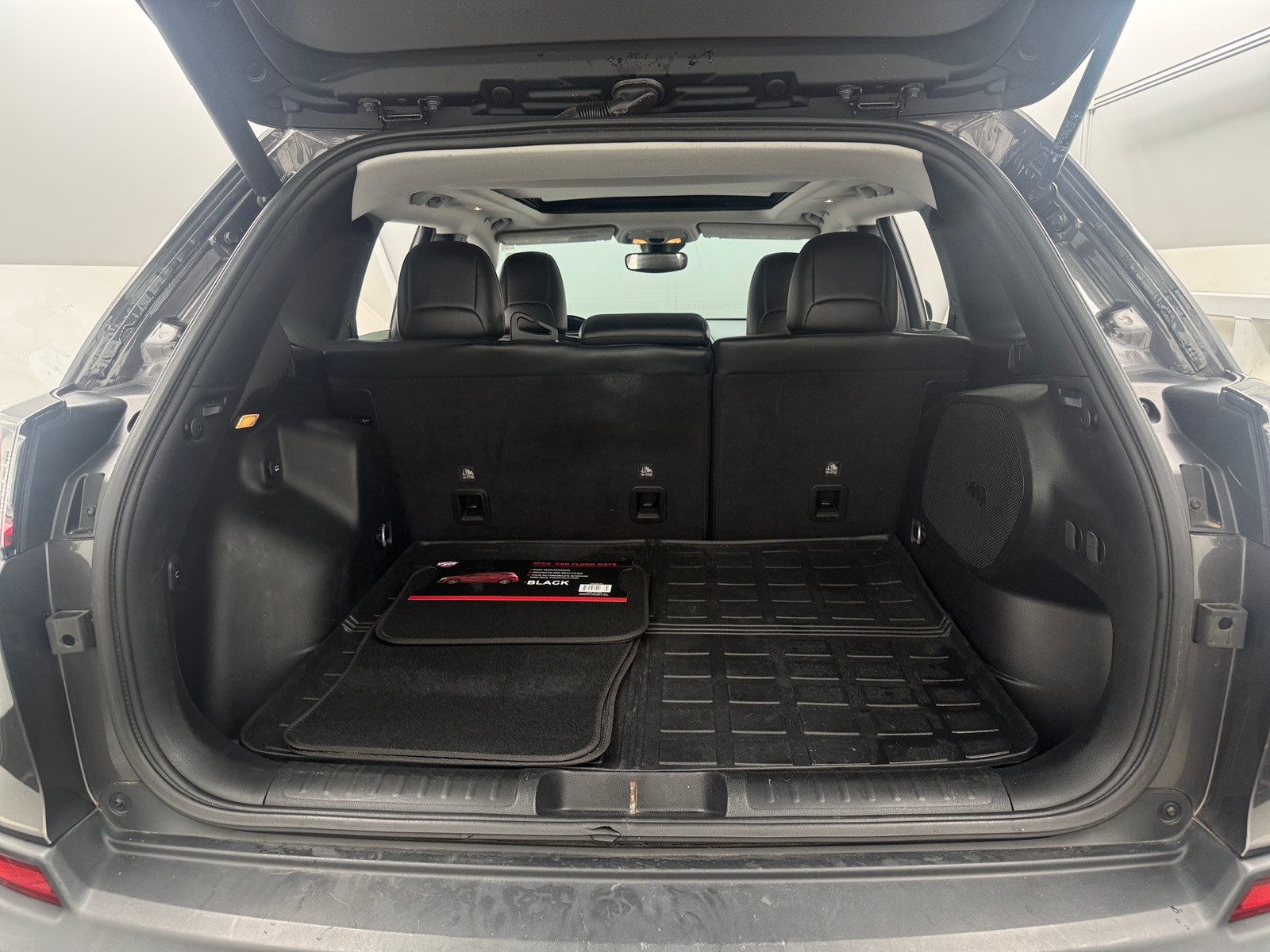 Thumbnail: 2021 Jeep Cherokee - 6