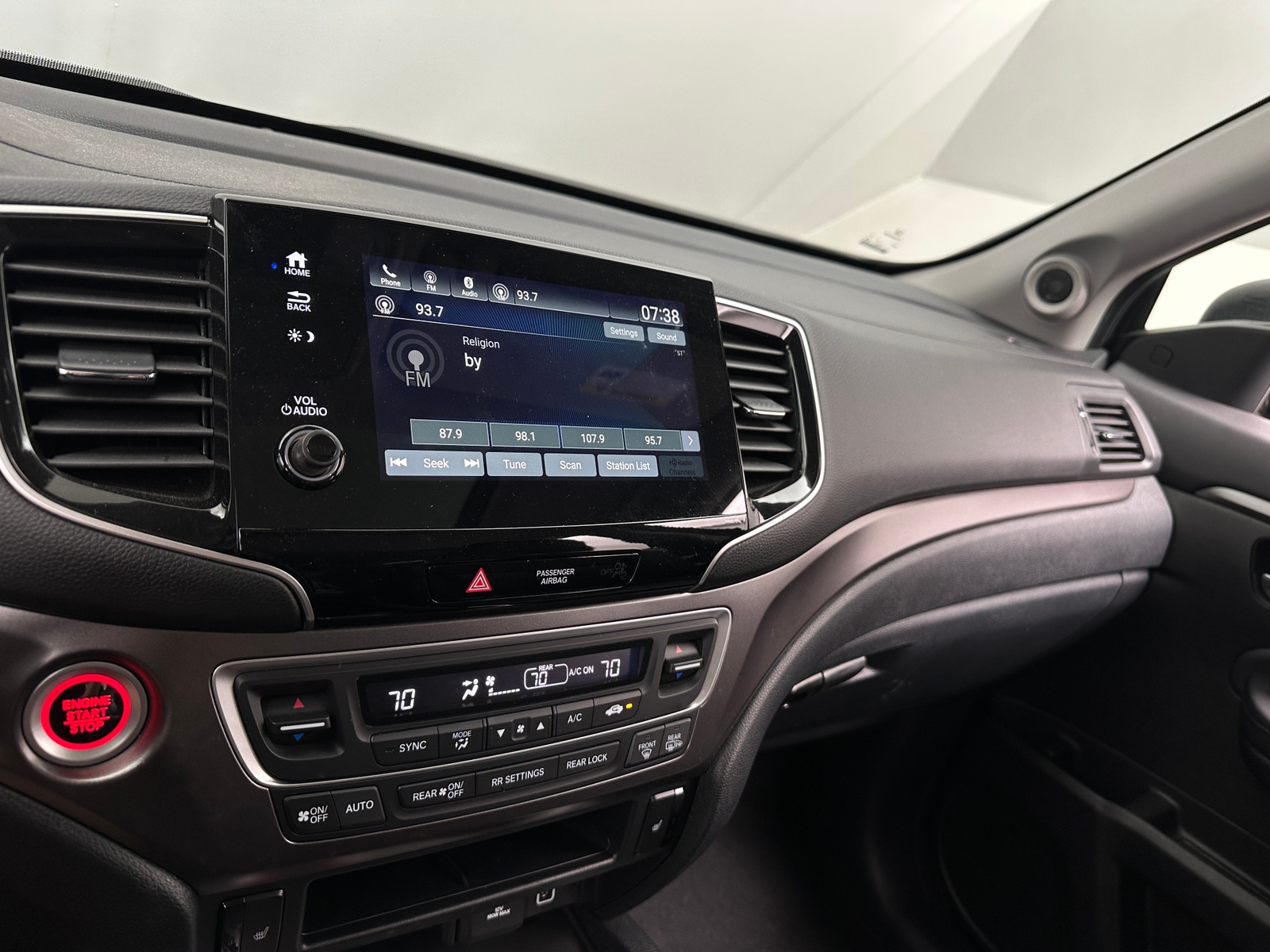 Thumbnail: 2021 Honda Pilot - 3