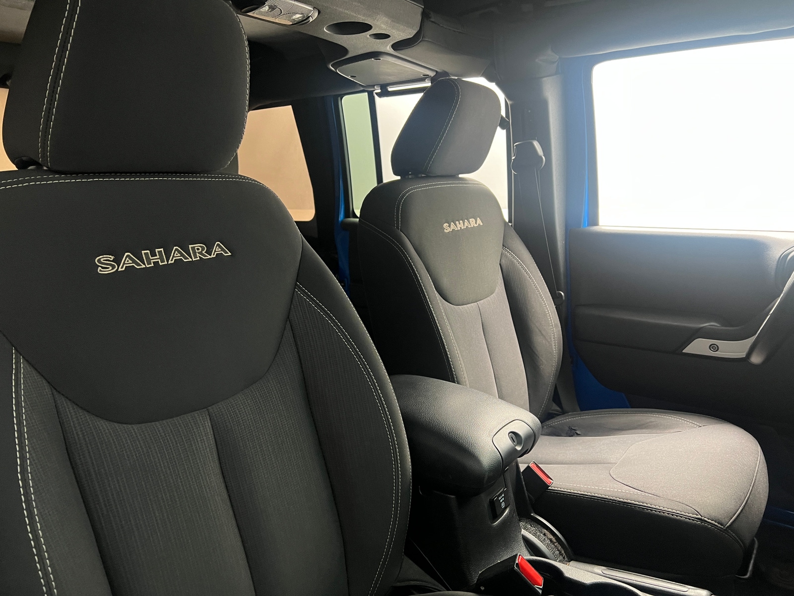 Thumbnail: 2016 Jeep Wrangler - 2