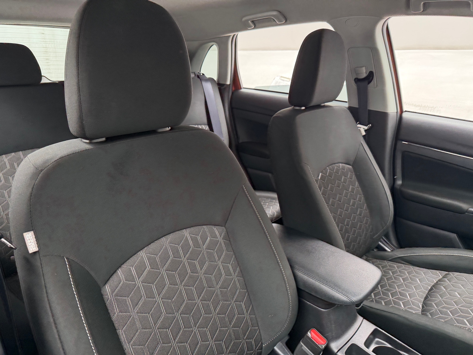 Thumbnail: 2024 Mitsubishi Outlander Sport - 2