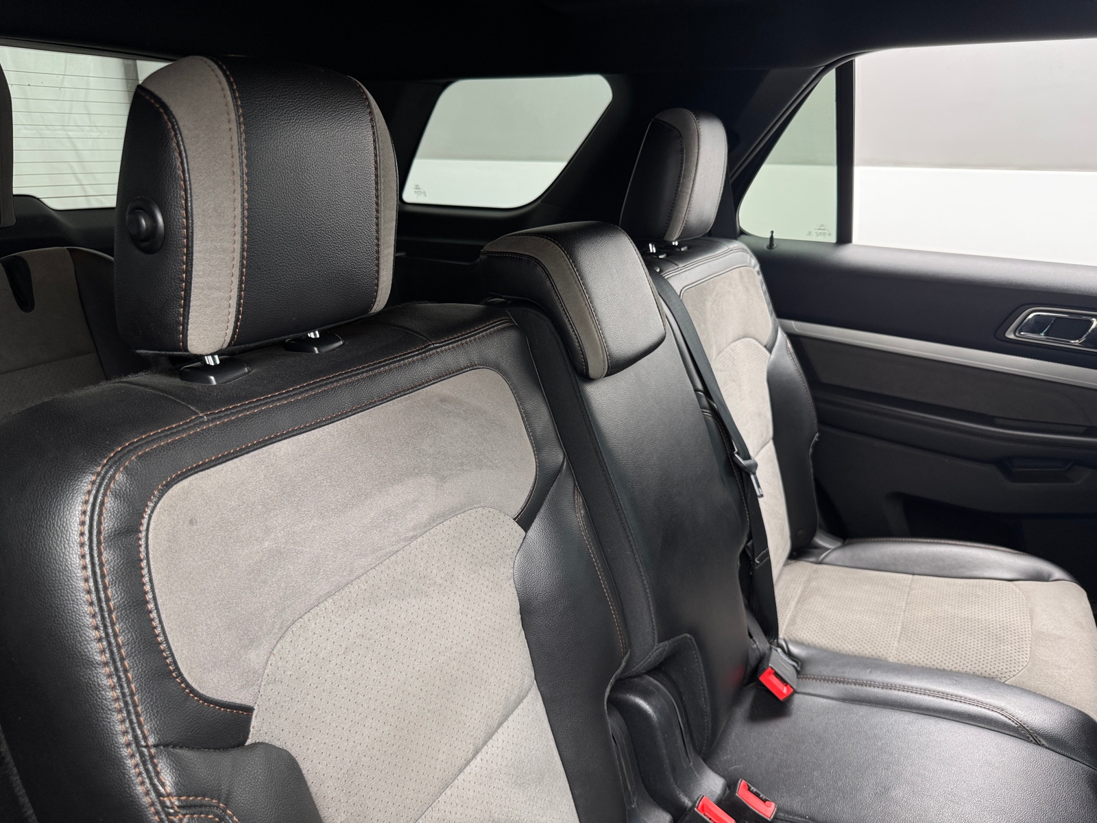 Thumbnail: 2017 Ford Explorer - 6