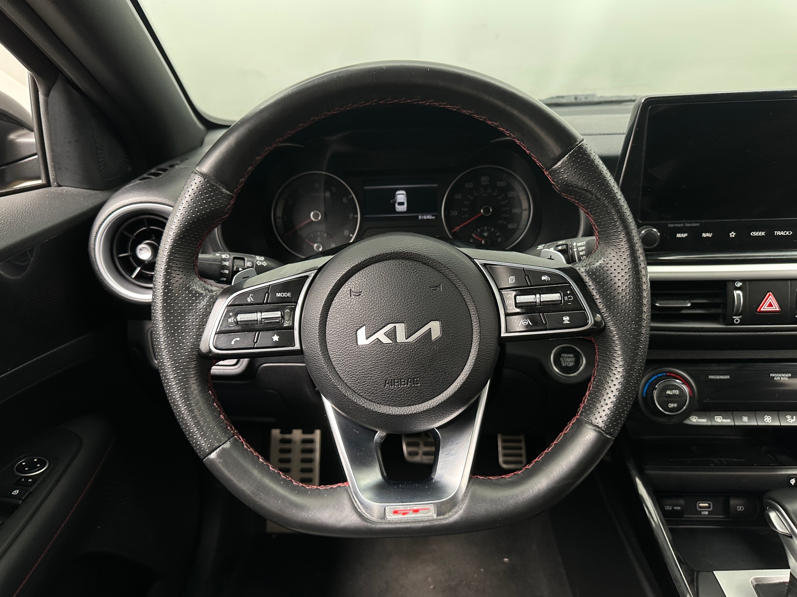 Thumbnail: 2024 Kia Forte - 4