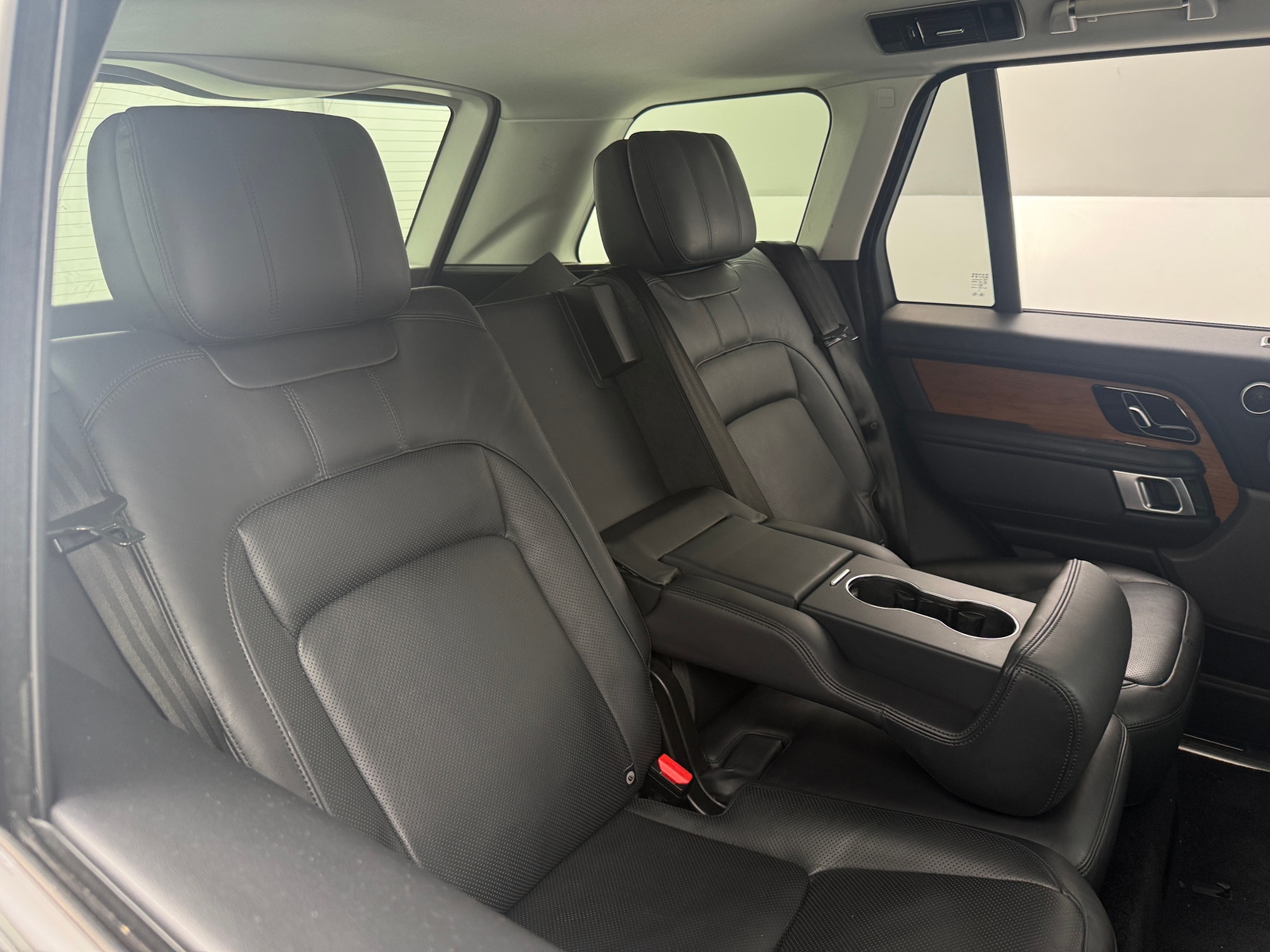 Thumbnail: 2021 Land Rover Range Rover - 5