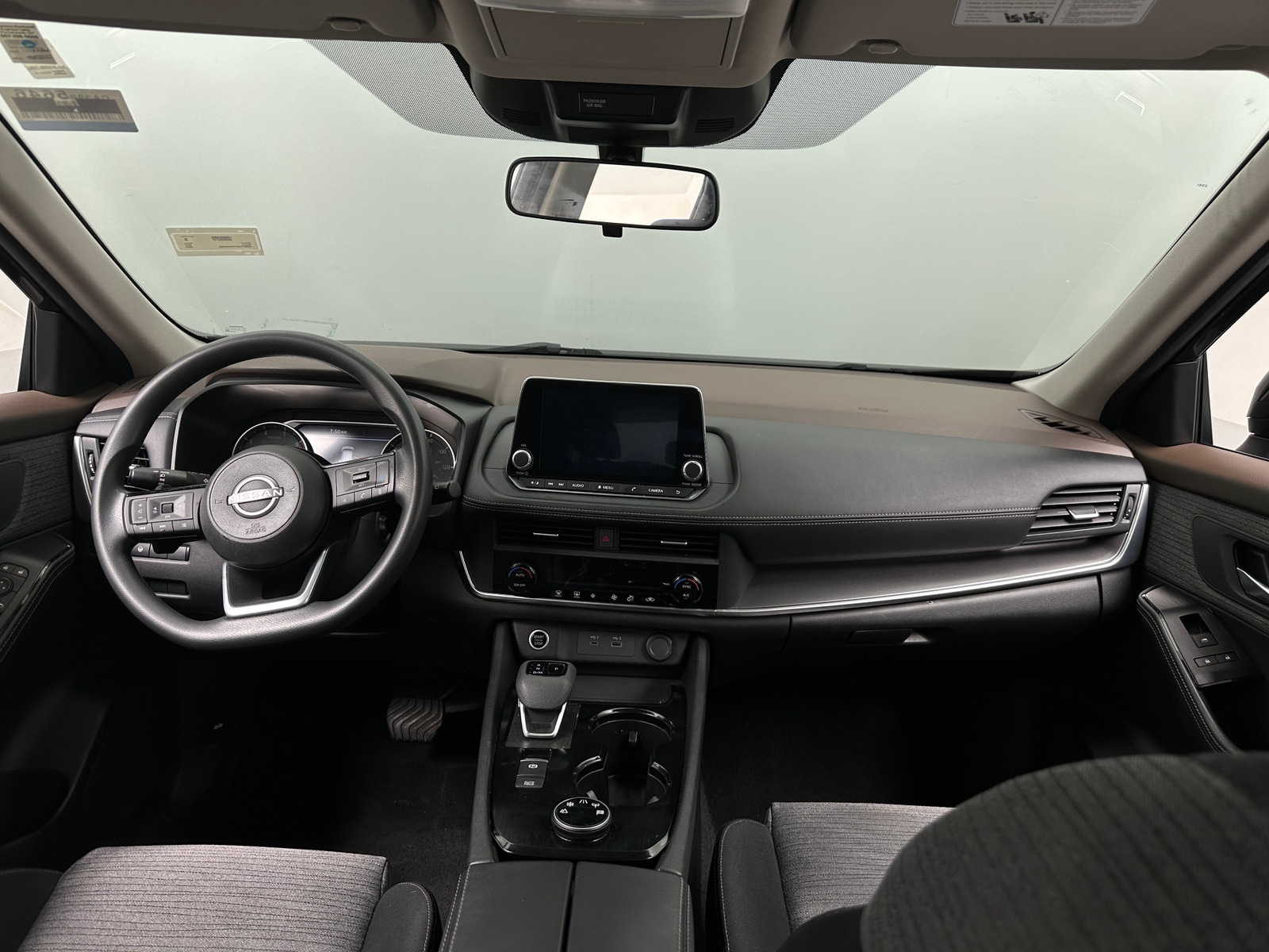 Thumbnail: 2023 Nissan Rogue - 3