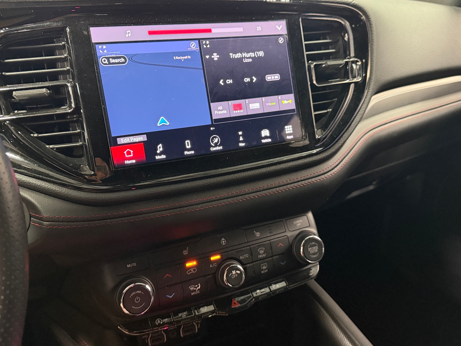 Thumbnail: 2026 Dodge Durango - 4