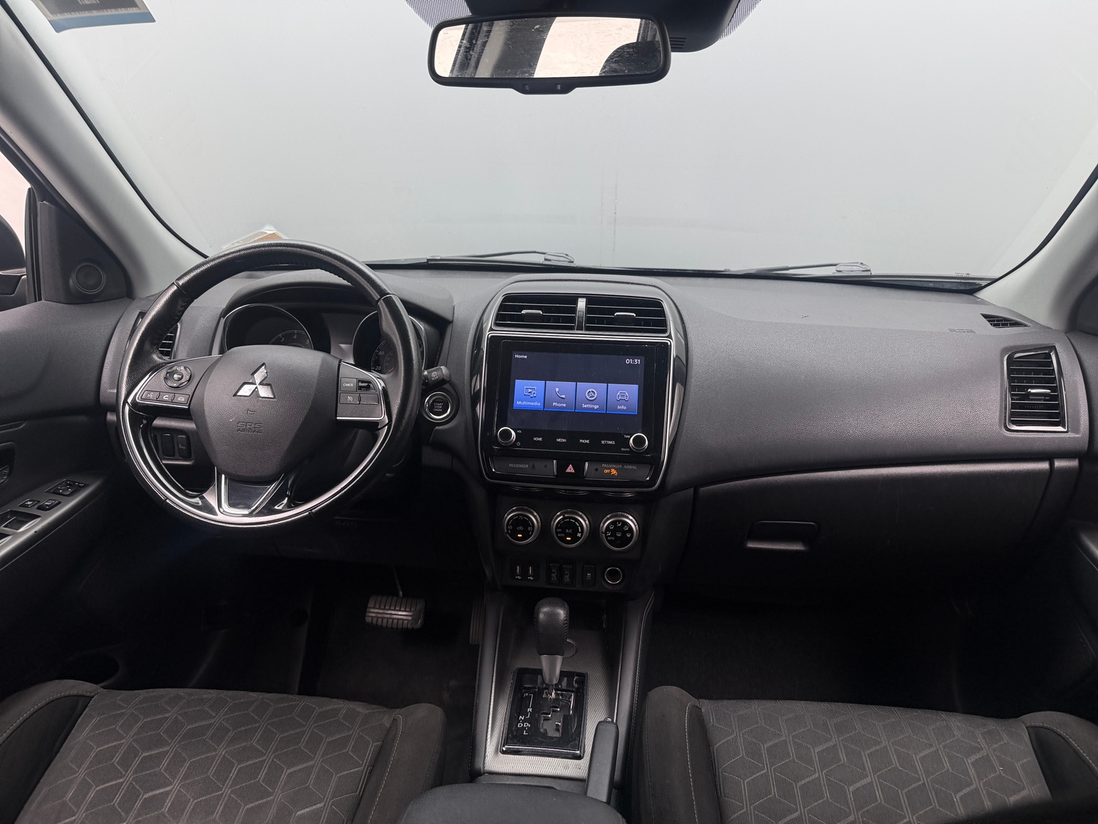 Thumbnail: 2020 Mitsubishi Outlander Sport - 3