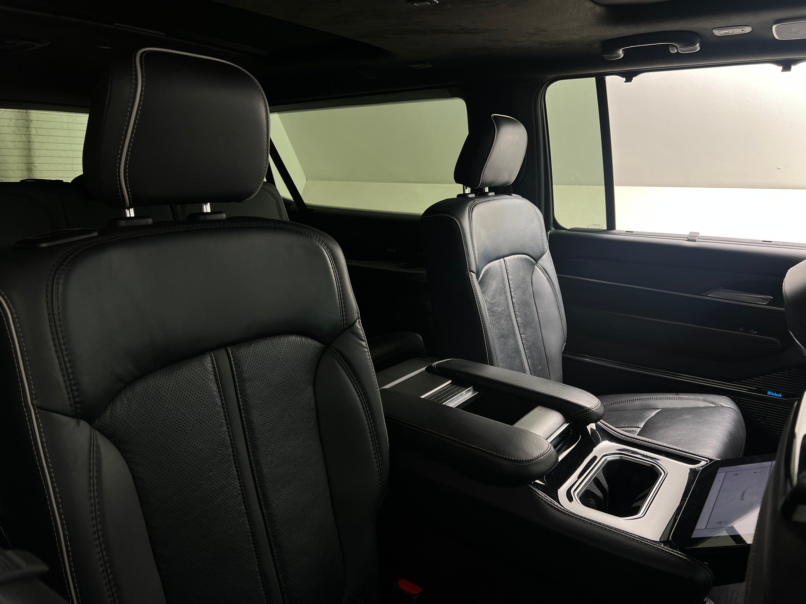Thumbnail: 2024 Jeep Grand Wagoneer L - 5