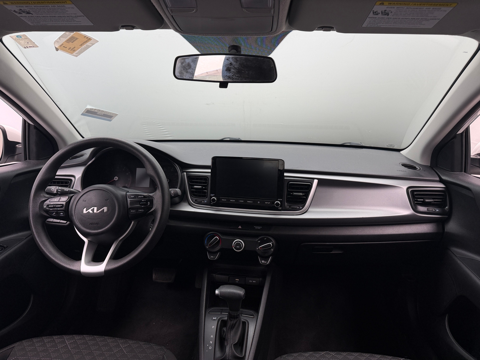 Thumbnail: 2023 Kia Rio - 3
