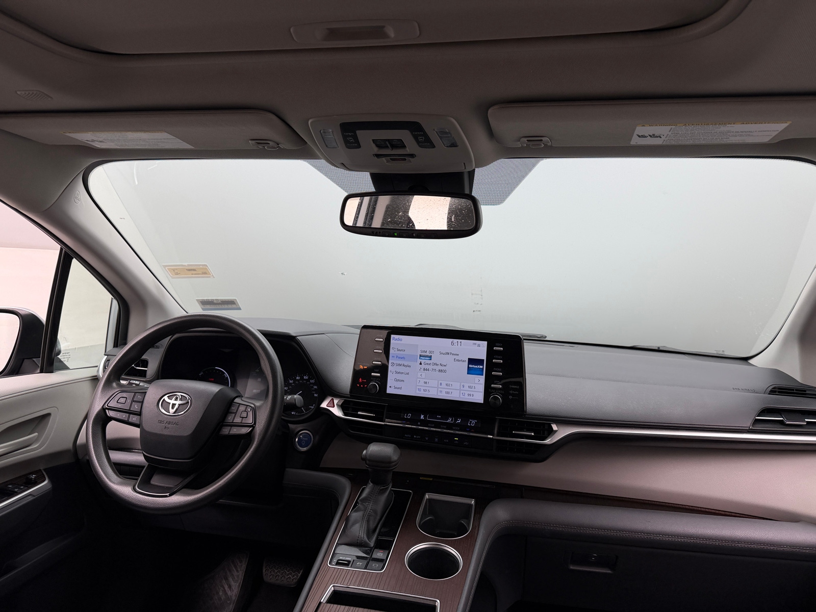 Thumbnail: 2022 Toyota Sienna - 3