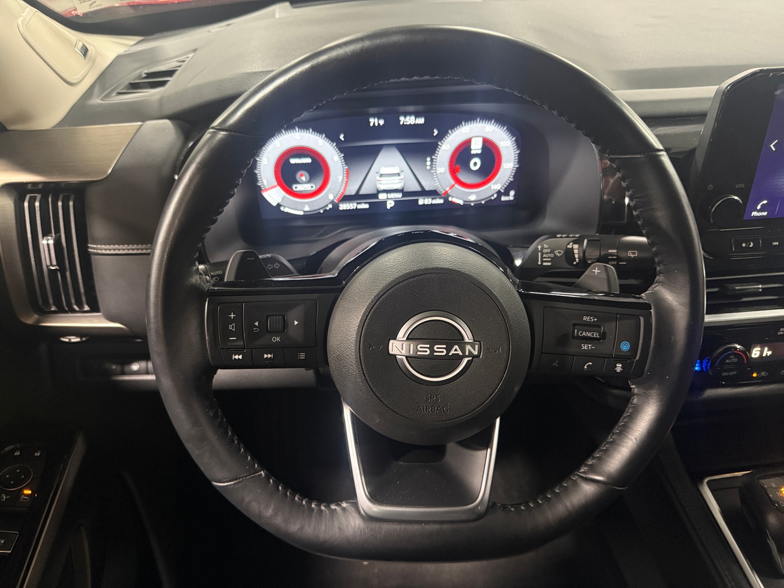 Thumbnail: 2023 Nissan Pathfinder - 4