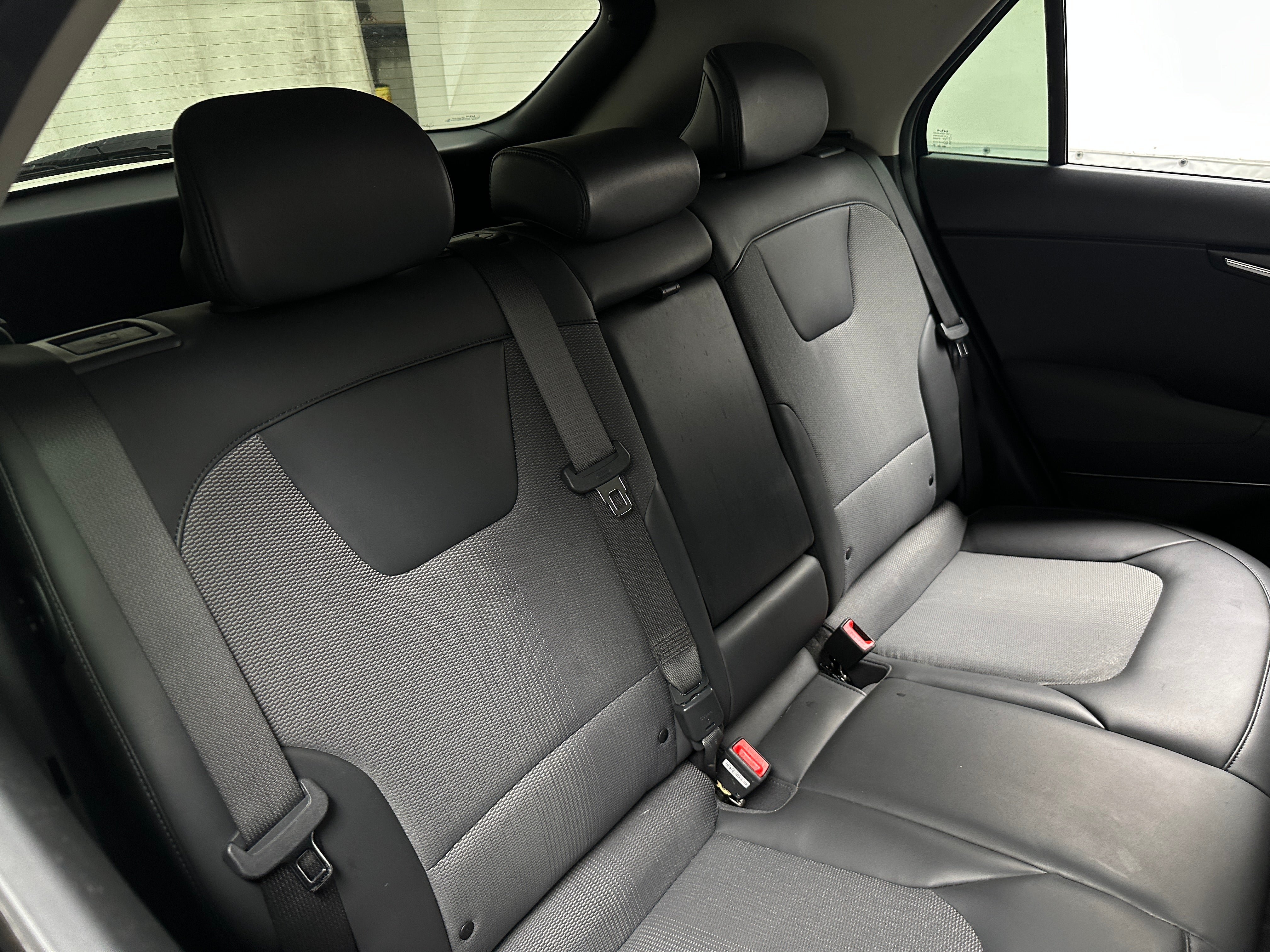 Used 2024 Kia Niro Wind with VIN KNDCR3L10R5121104 for sale in Oak Creek, WI