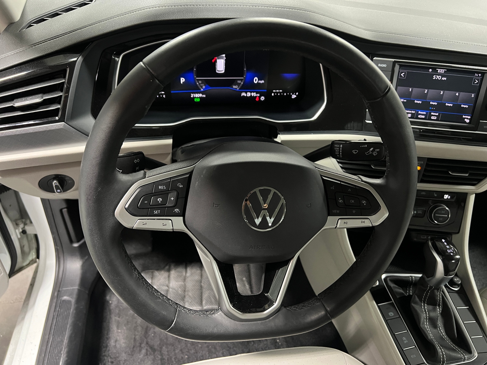 Thumbnail: 2024 Volkswagen Jetta - 5