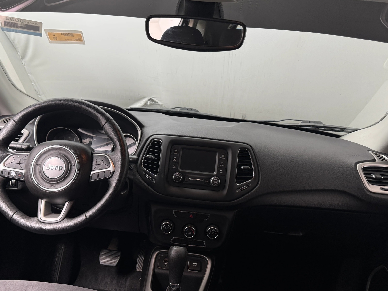 Thumbnail: 2017 Jeep Compass - 3