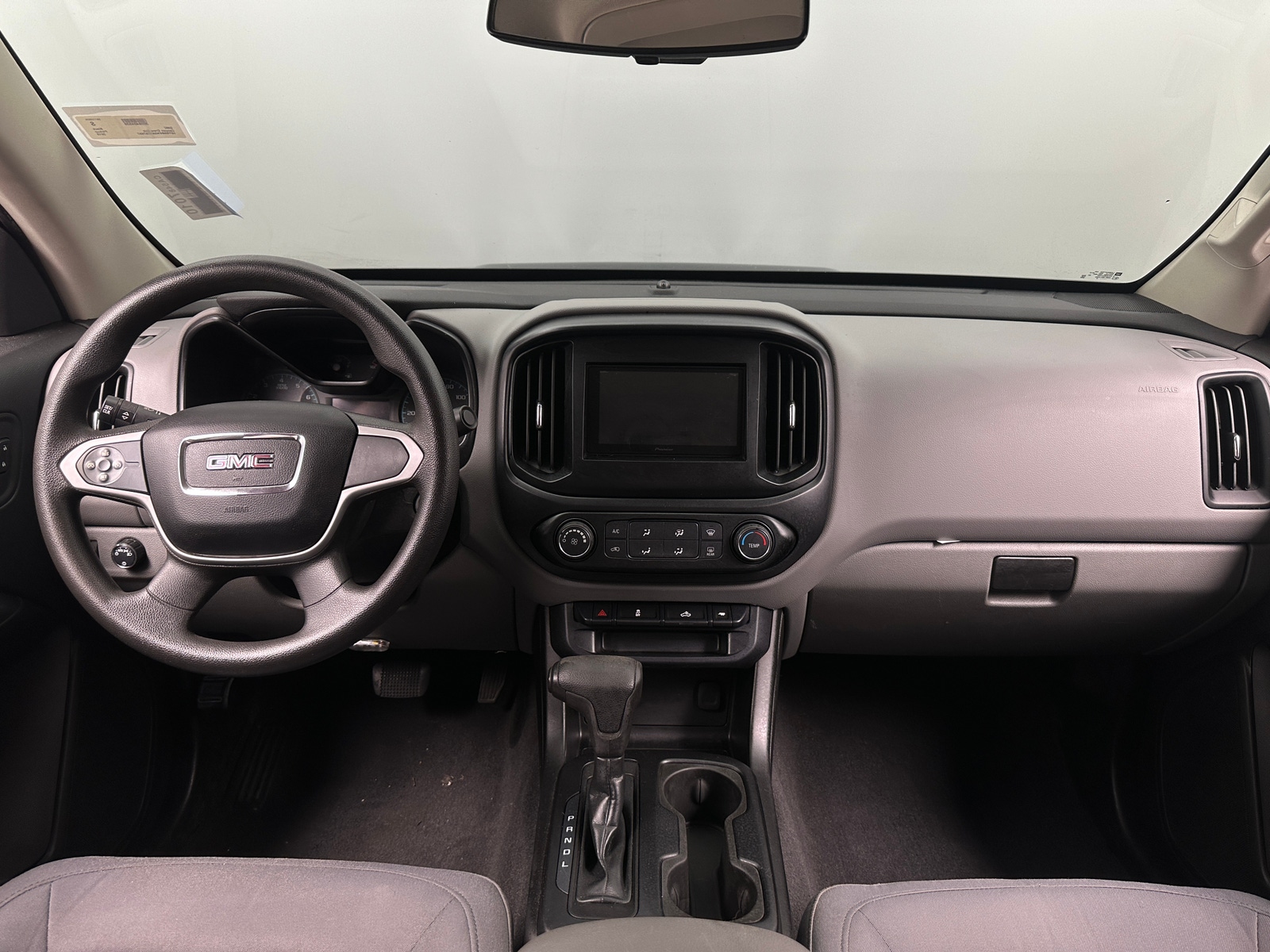 Thumbnail: 2019 GMC Canyon - 3