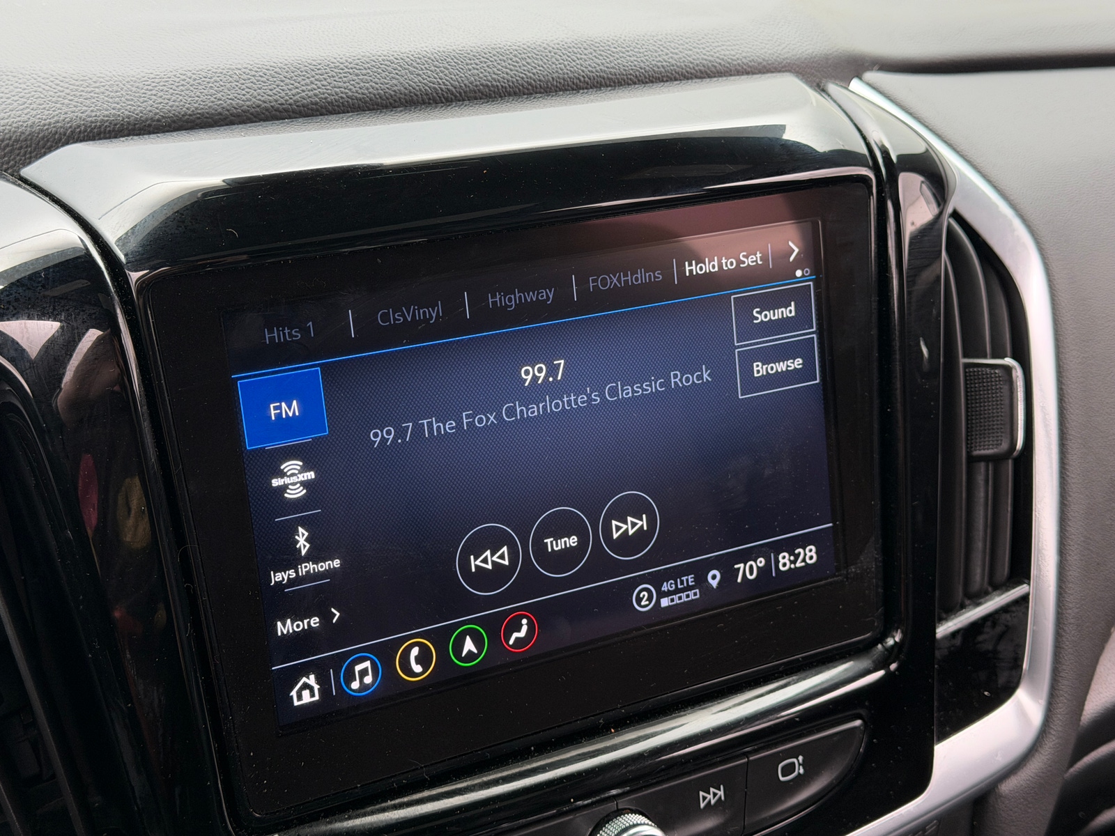 Thumbnail: 2023 Chevrolet Traverse - 3