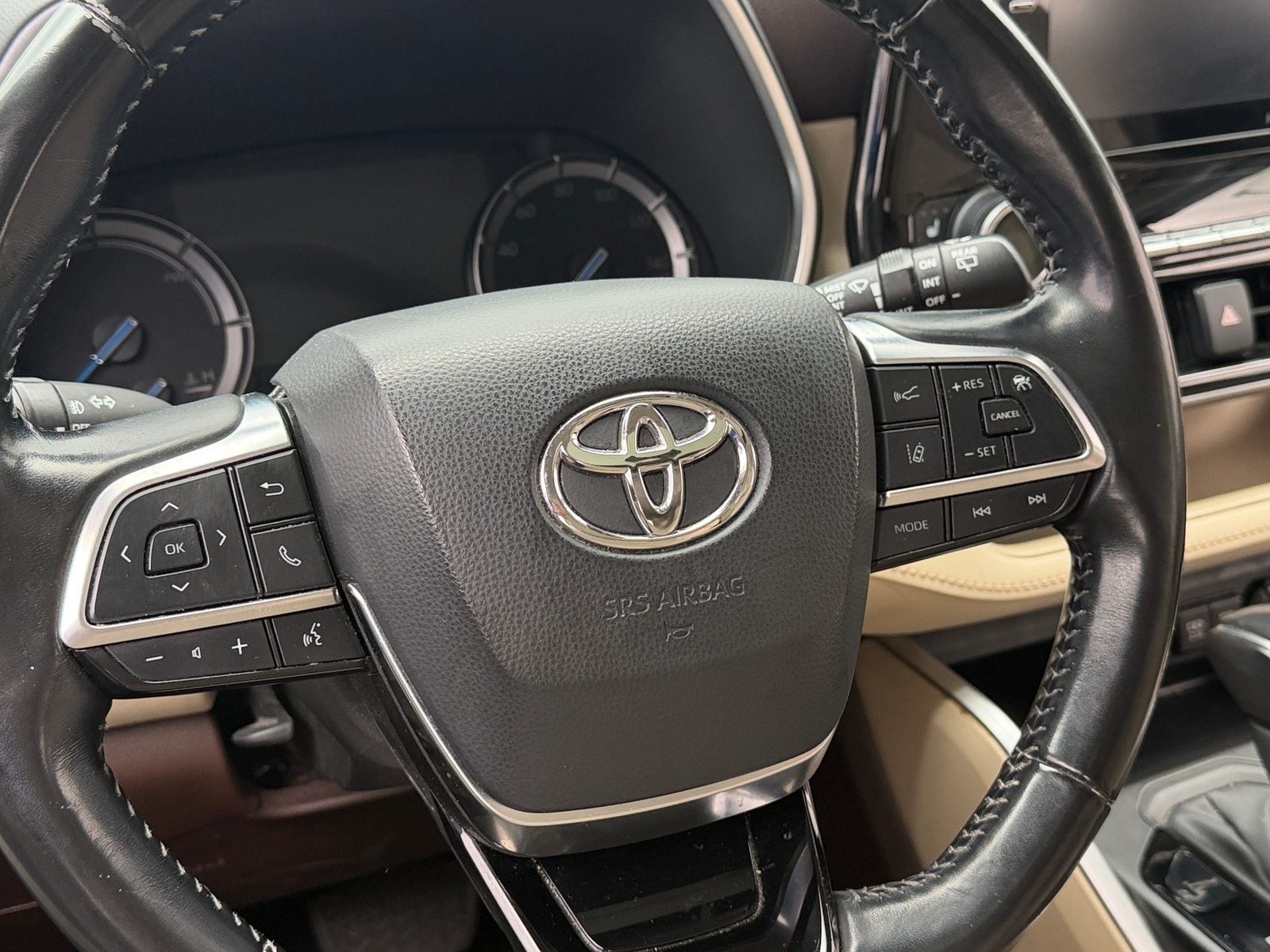 Thumbnail: 2021 Toyota Highlander - 5