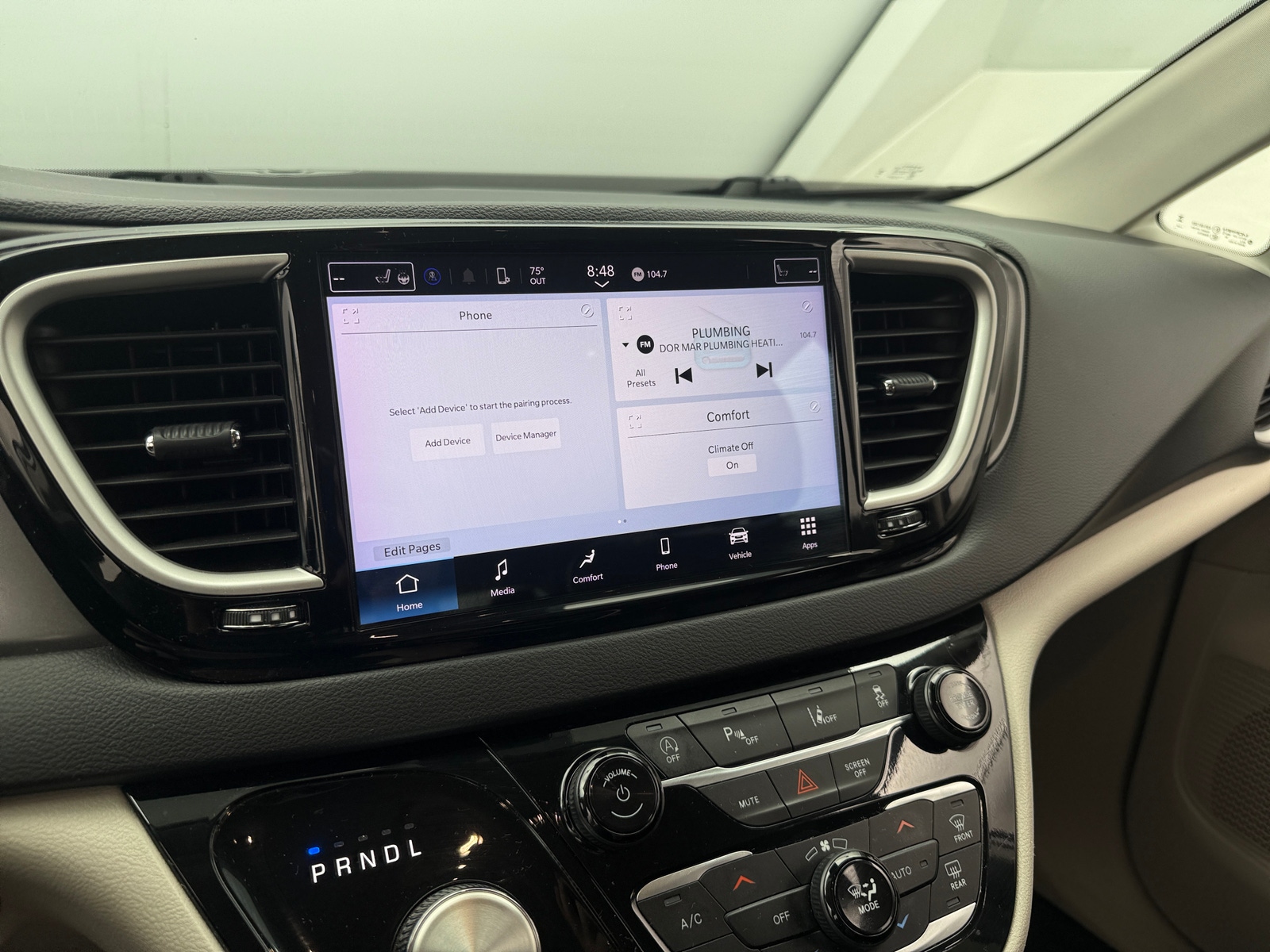 Thumbnail: 2024 Chrysler Pacifica - 3