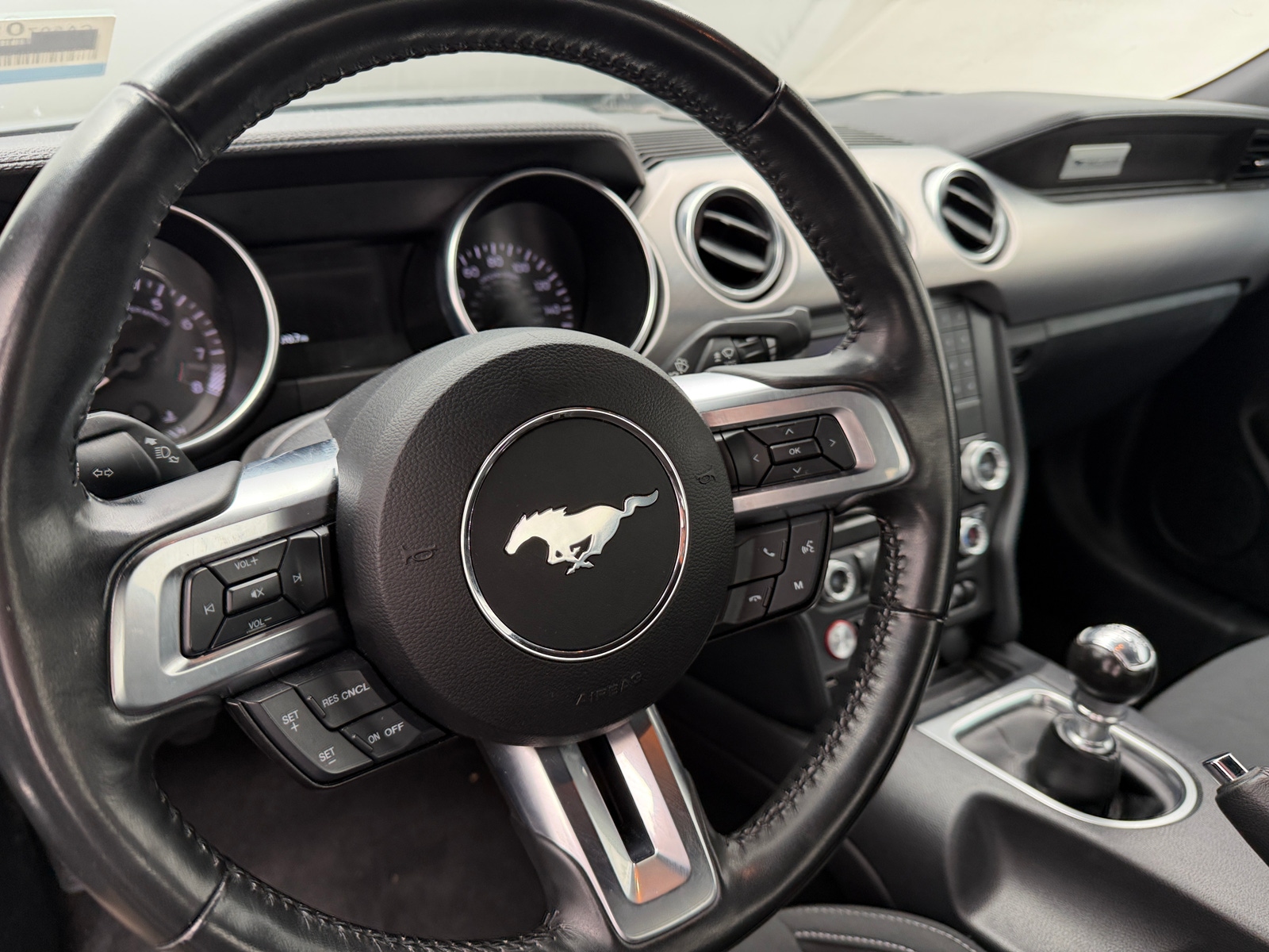 Thumbnail: 2022 Ford Mustang - 4