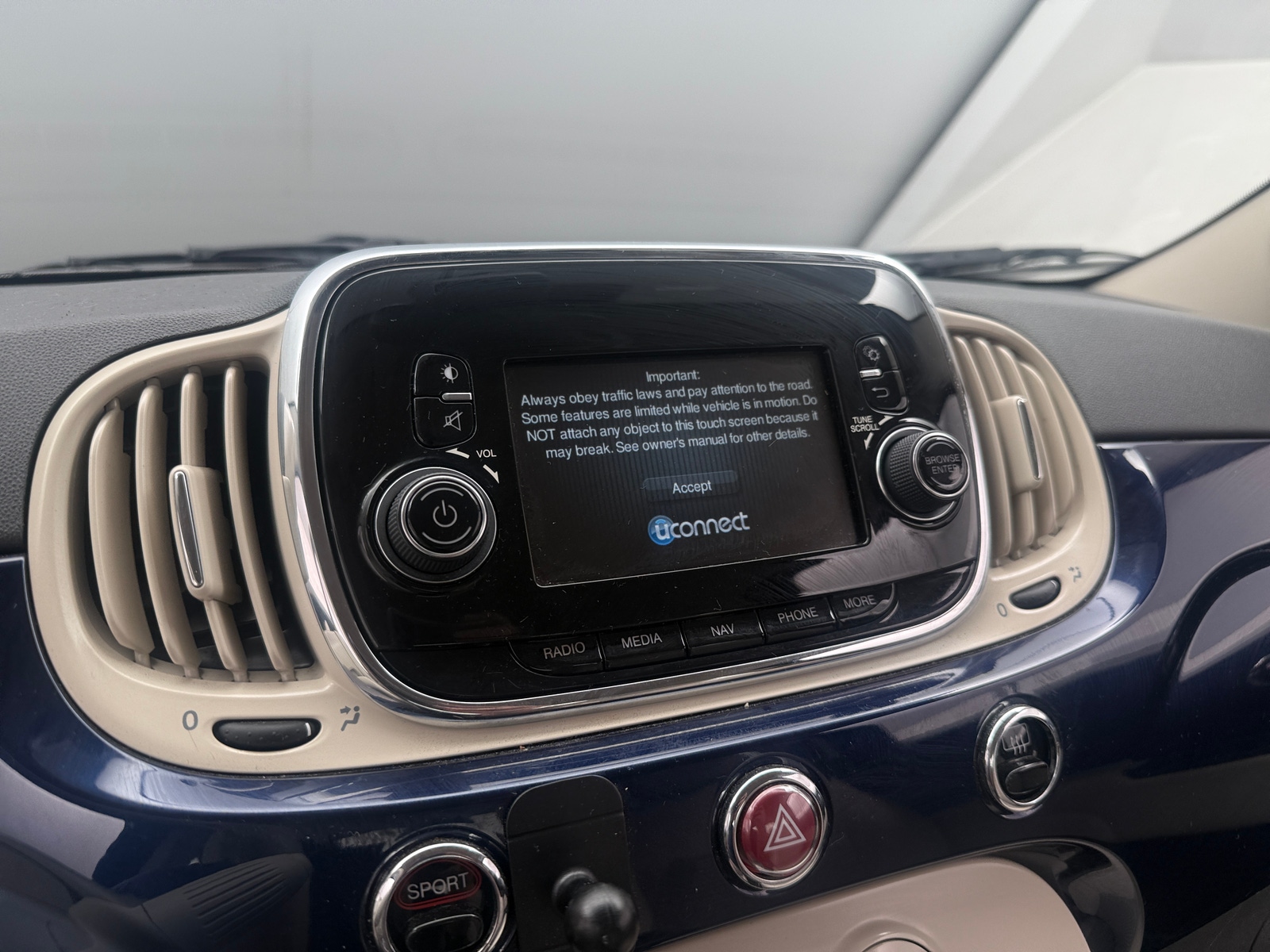 Thumbnail: 2019 Fiat 500 - 4