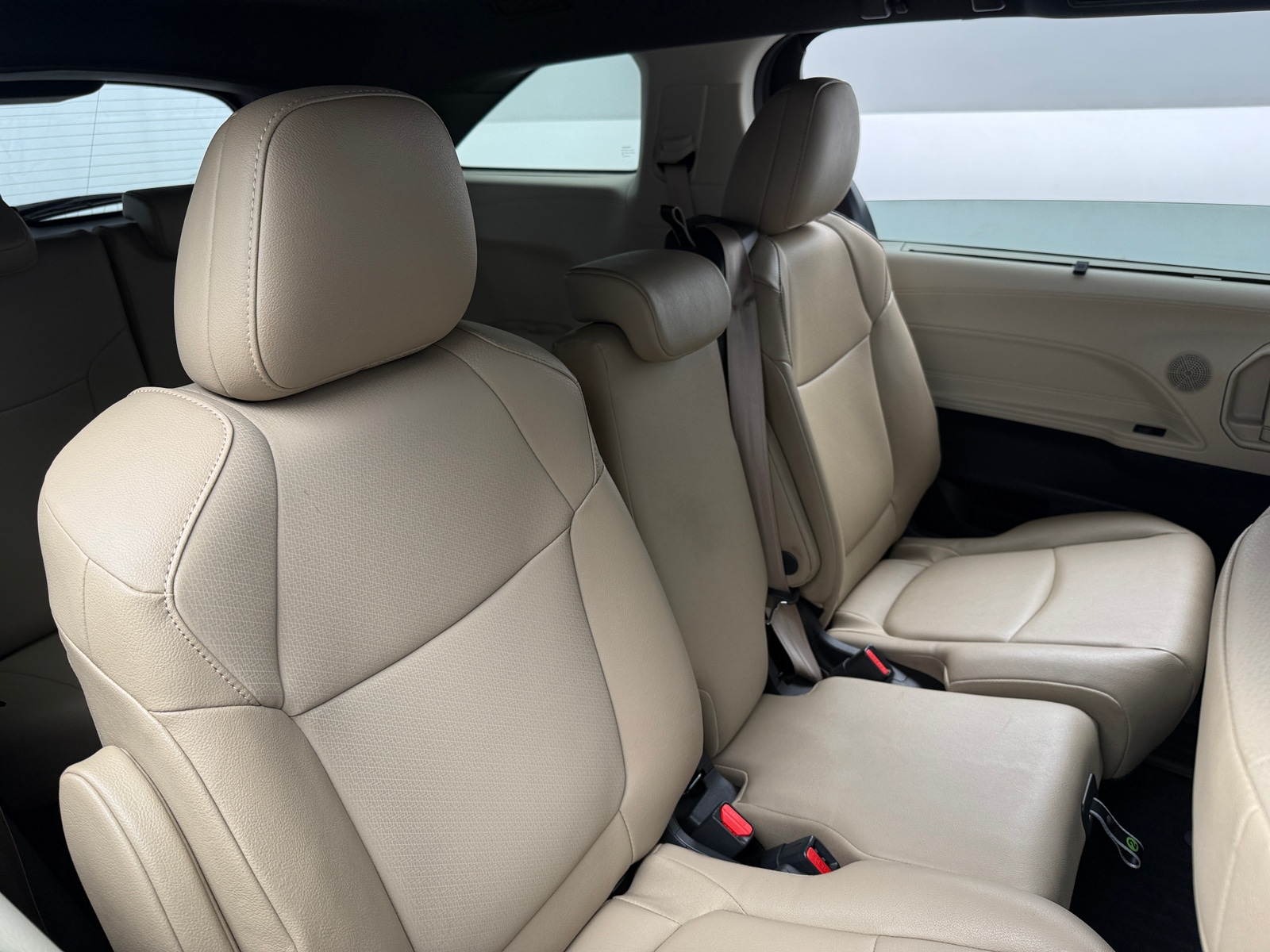 Thumbnail: 2024 Toyota Sienna - 5