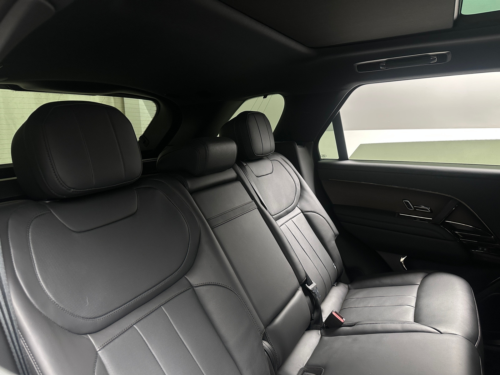 Thumbnail: 2024 Land Rover Range Rover Sport - 5